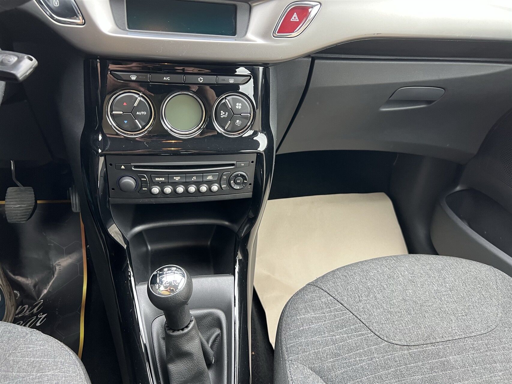 Billede af Citroën C3 1,6 Blue HDi Feel Complet start/stop 100HK 5d