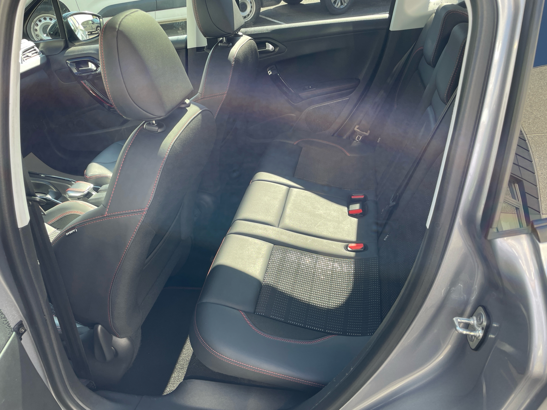 Billede af Peugeot 2008 1,5 BlueHDi GT Line Sky EAT6 120HK 5d 6g Aut.
