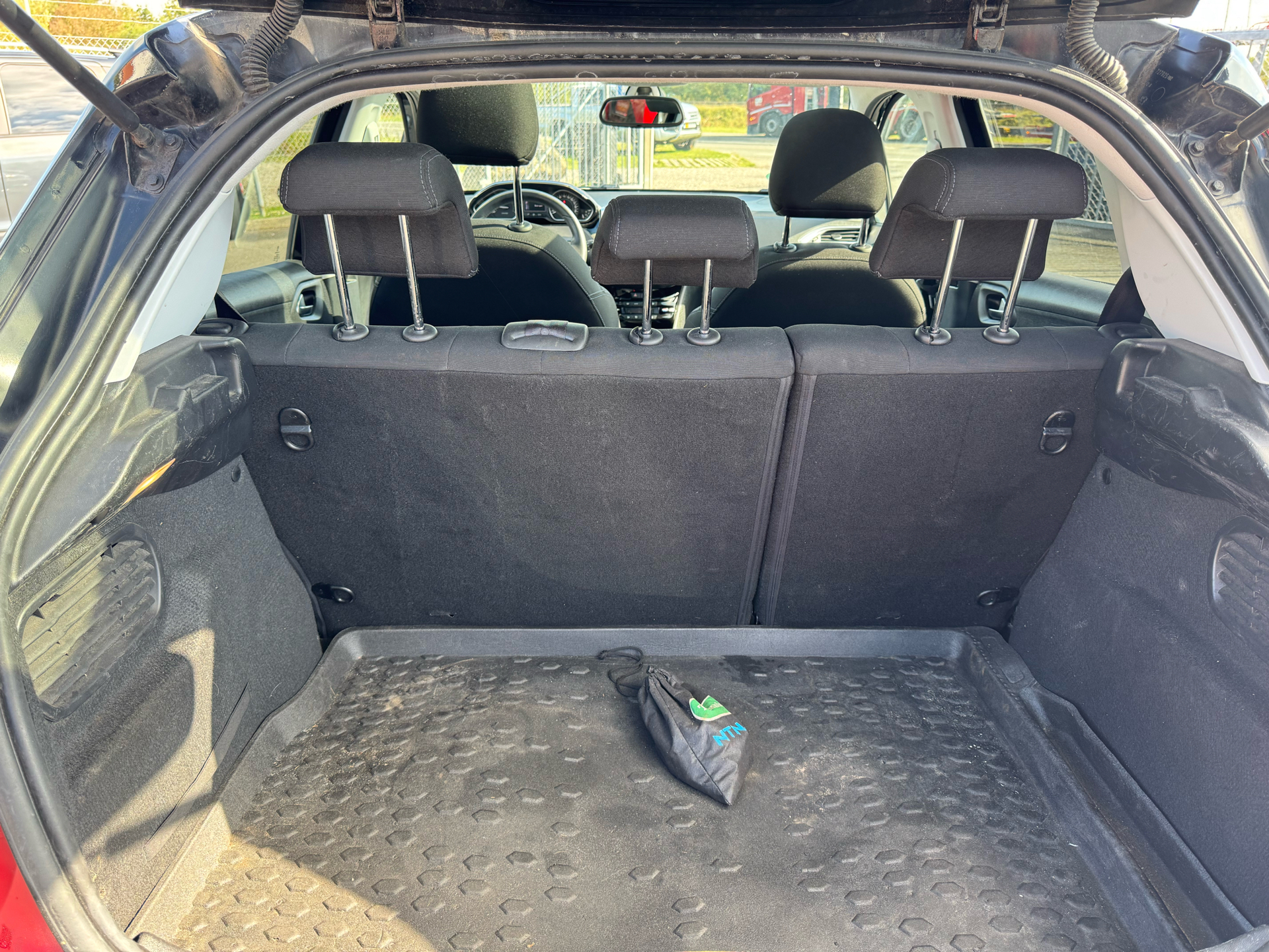 Billede af Peugeot 208 1,2 VTi Allure 82HK 5d