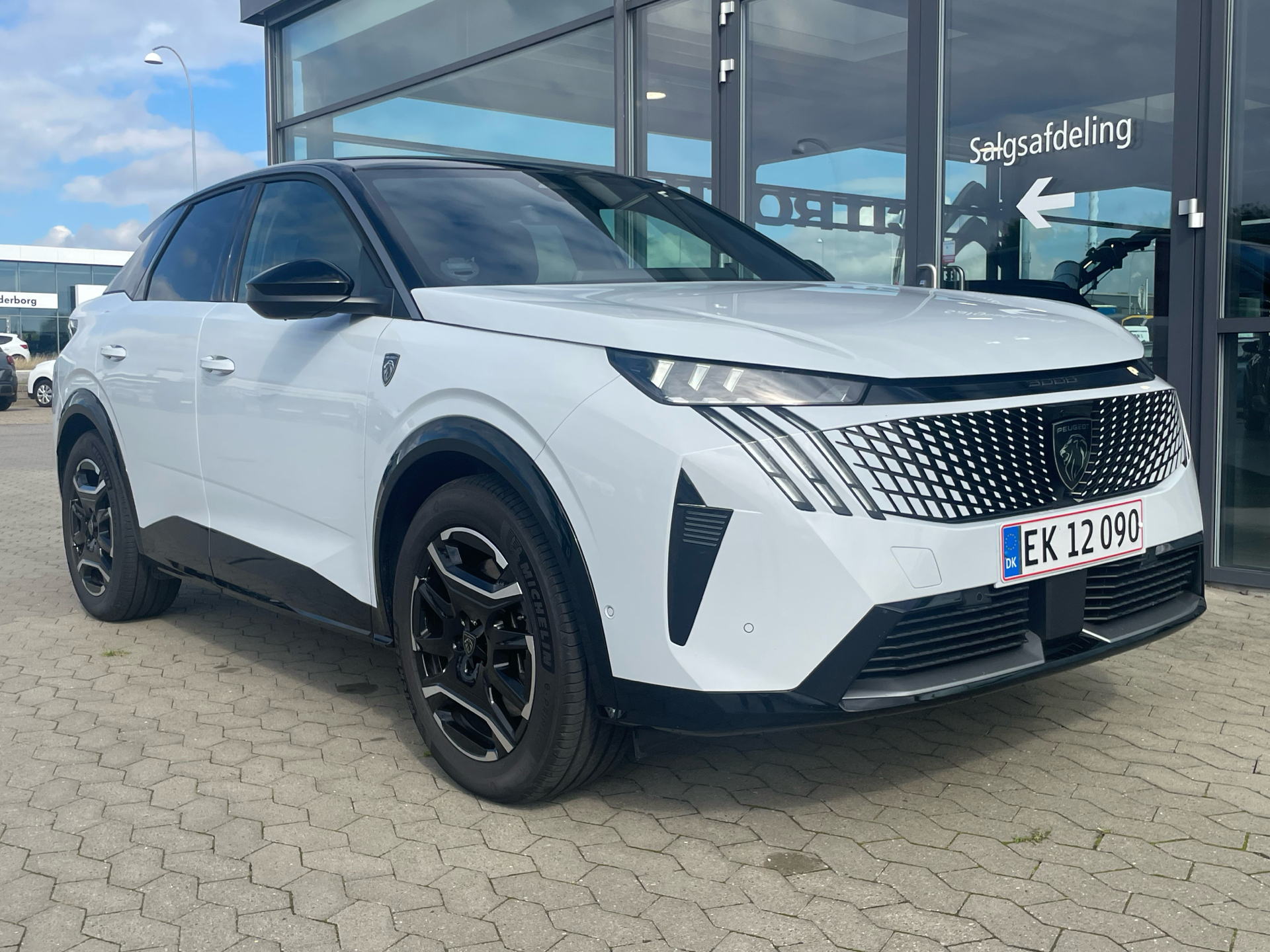 Billede af Peugeot e-3008 EL GT Pack 210HK 5d Aut.