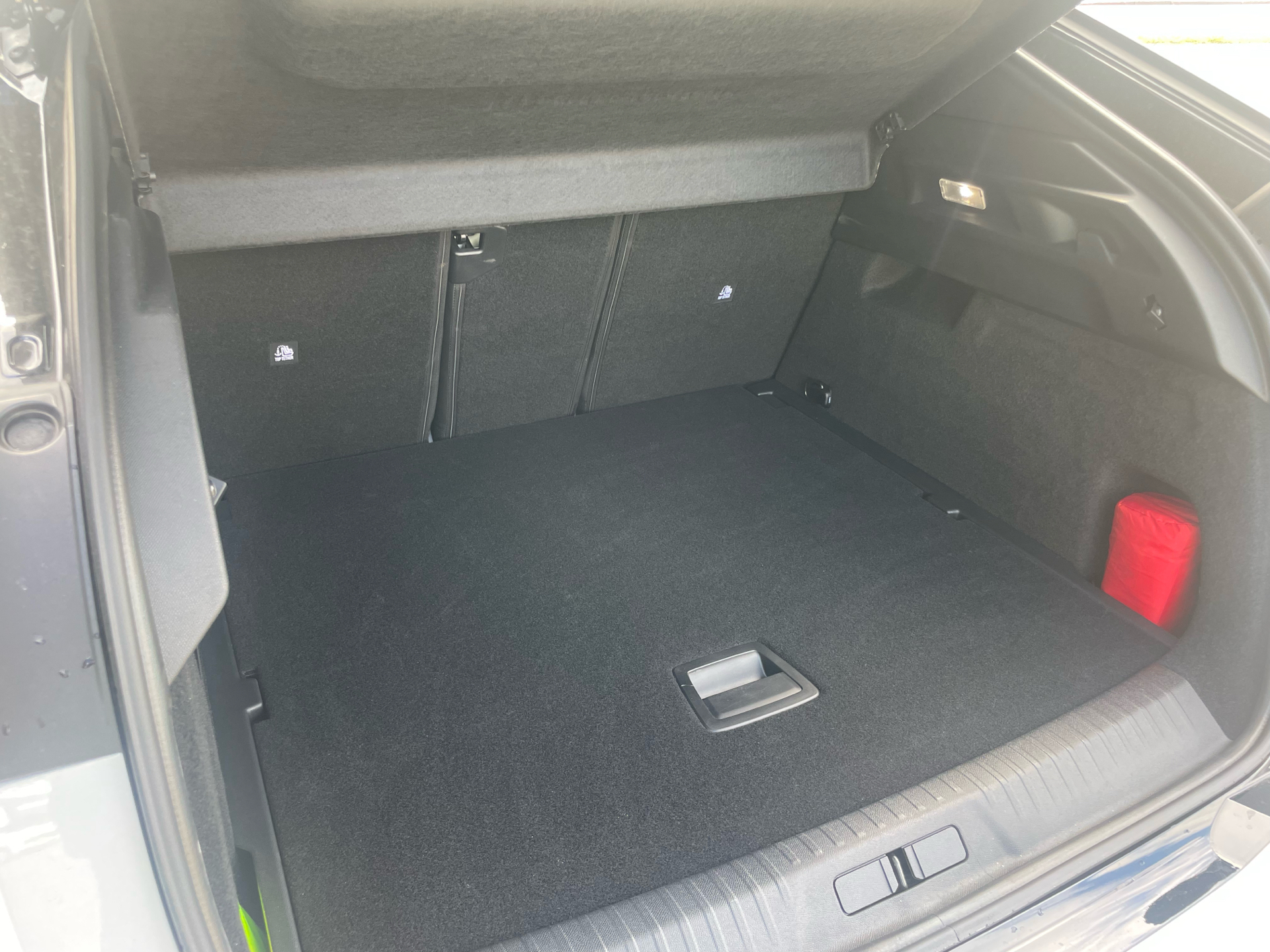 Billede af Peugeot e-3008 EL GT Pack 210HK 5d Aut.