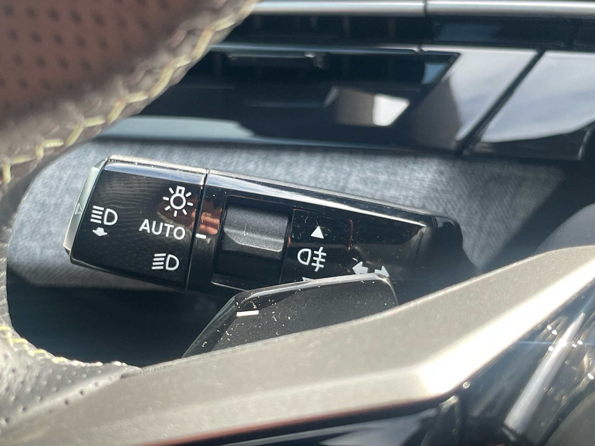 Billede af Peugeot e-3008 EL GT Pack 210HK 5d Aut.