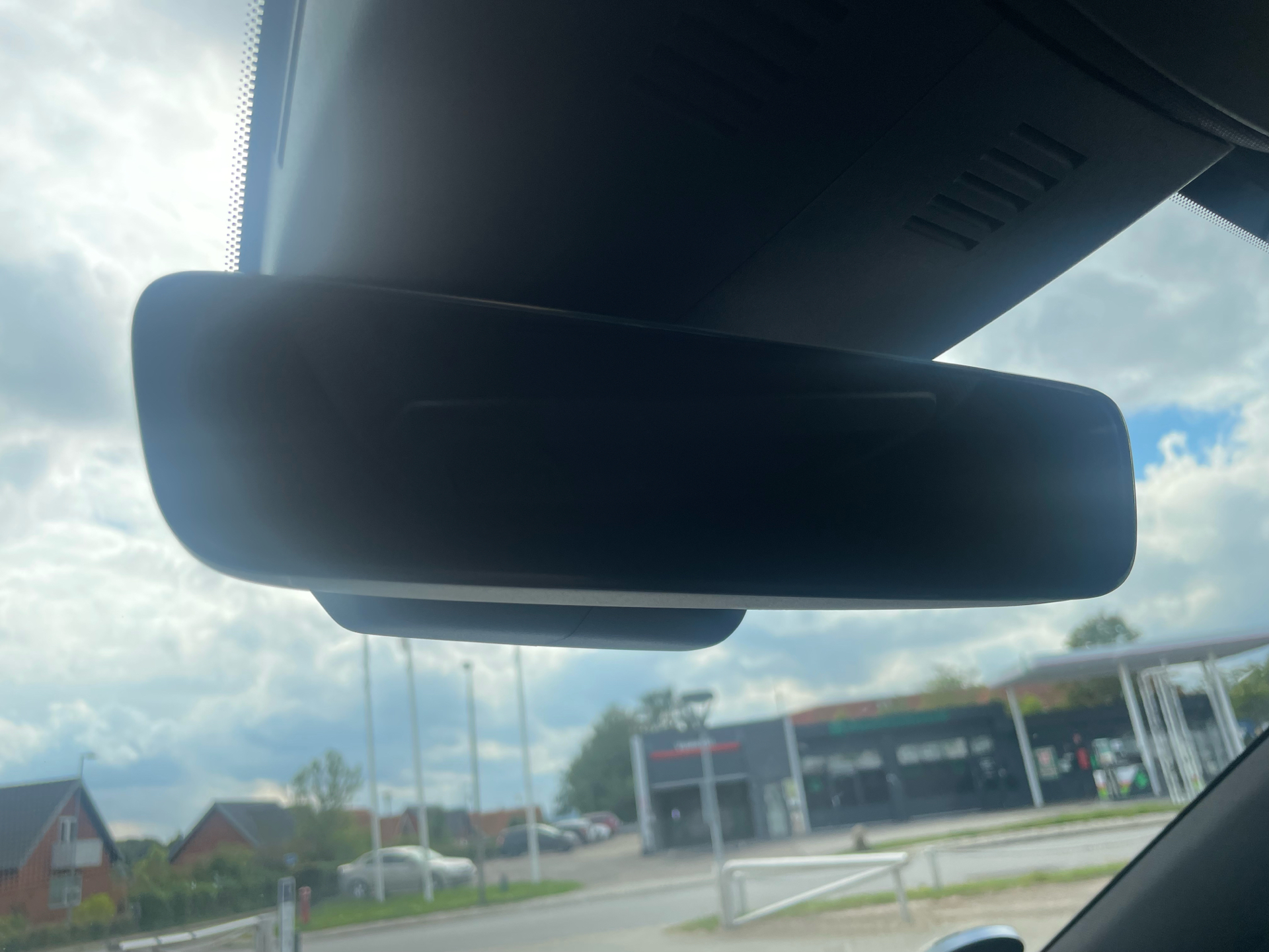 Billede af Peugeot e-3008 EL GT Pack 210HK 5d Aut.