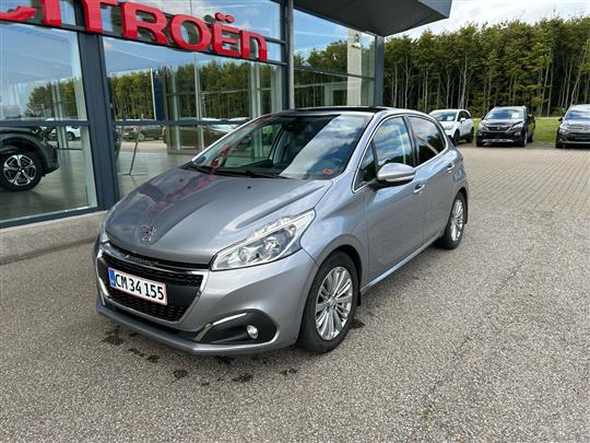 Peugeot 208 1,5 BlueHDi Privé 100HK 5d