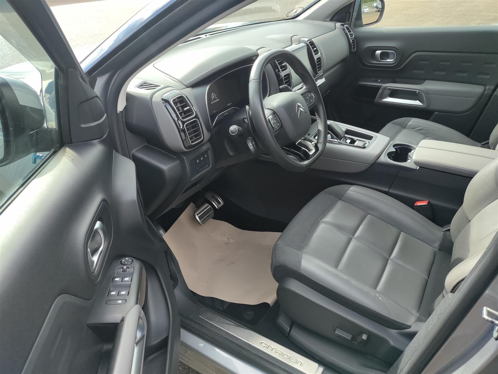 Billede af Citroën C5 Aircross 1,6 Plugin-hybrid Shine Sport EAT8 225HK 5d 8g Aut.