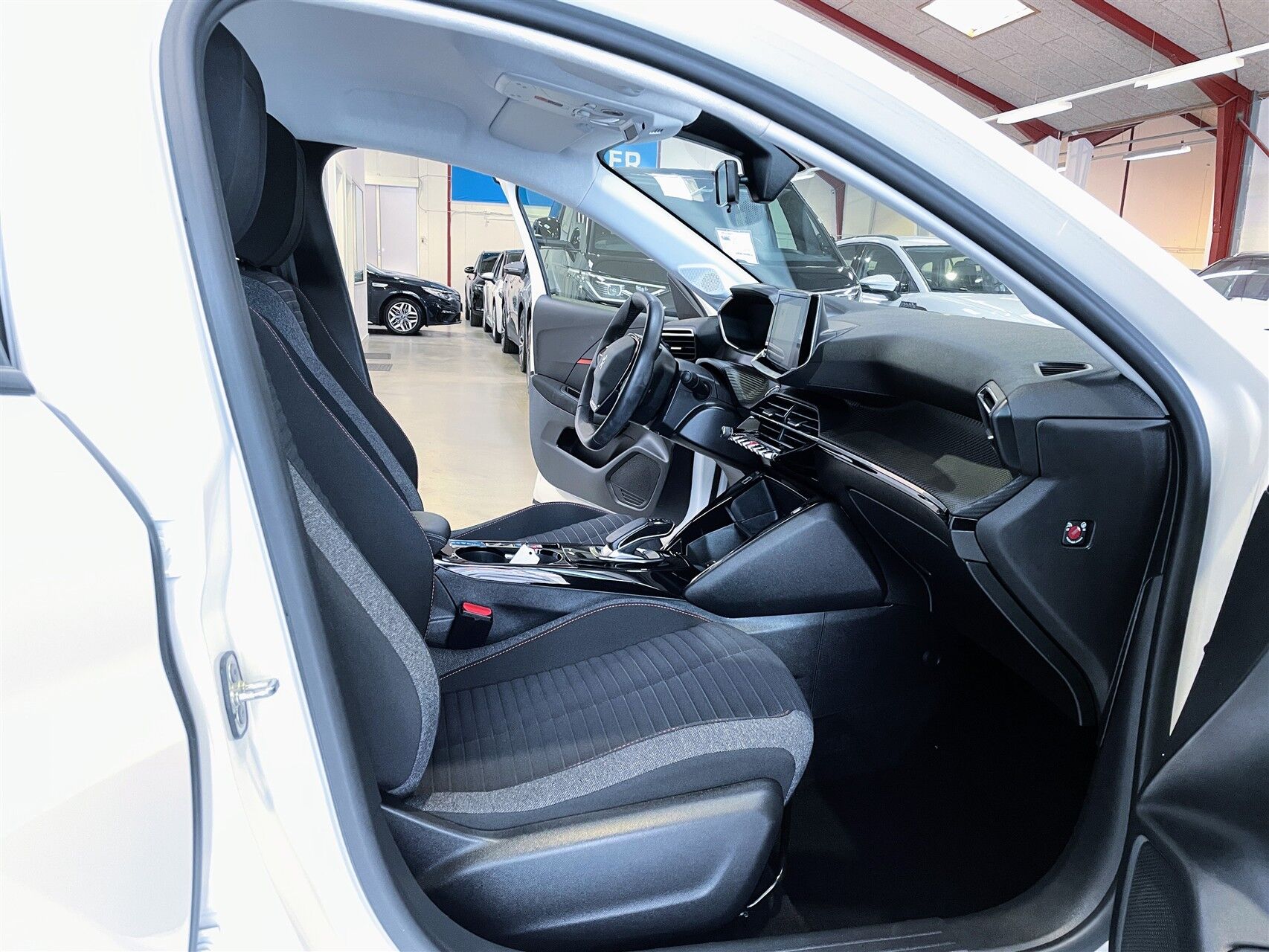 Billede af Peugeot e-208 EL Active 136HK 5d Aut.