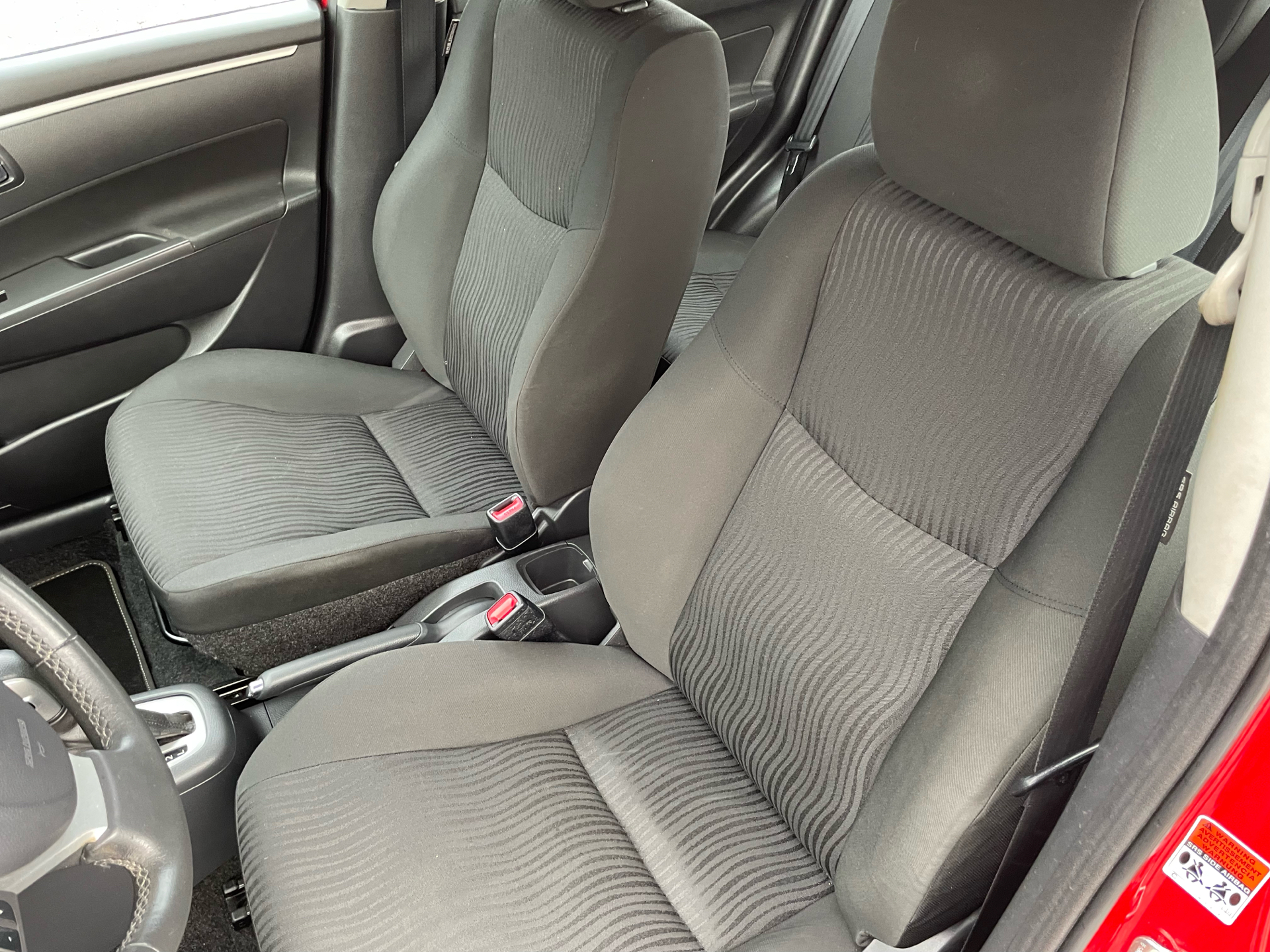 Billede af Suzuki Swift 1,2 16V GL A/C 94HK 5d Aut.