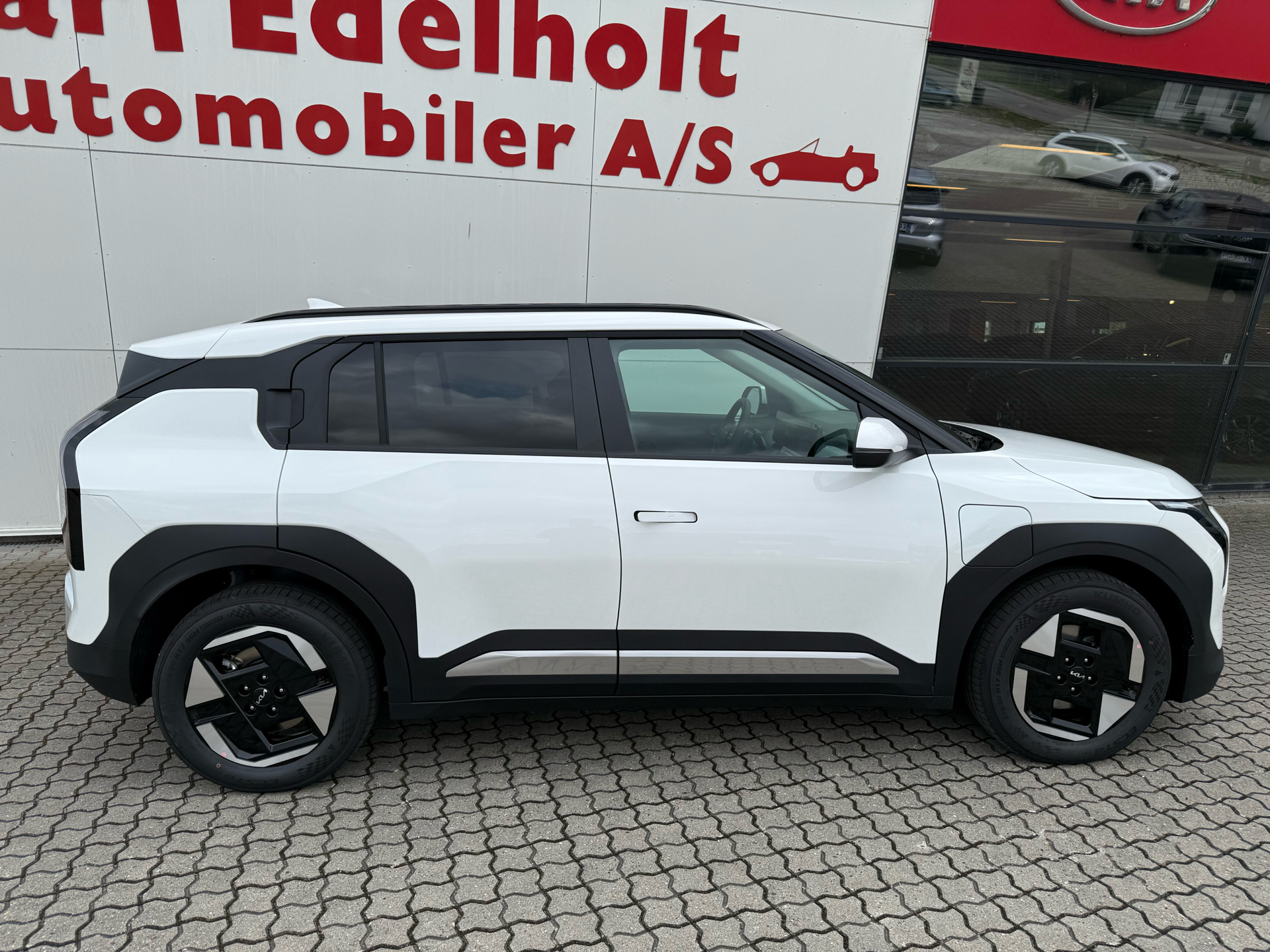 Billede af Kia EV3 CUV Long Range 204hk Reduktionsgear Prestige MY25 2-vejs