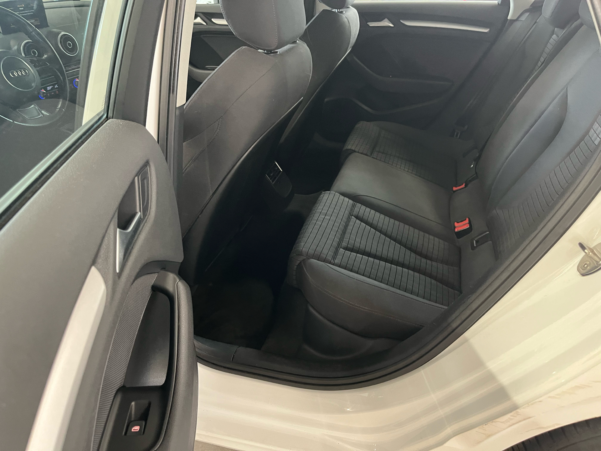 Billede af Audi A3 1,6 TDI Ambition 110HK 6g