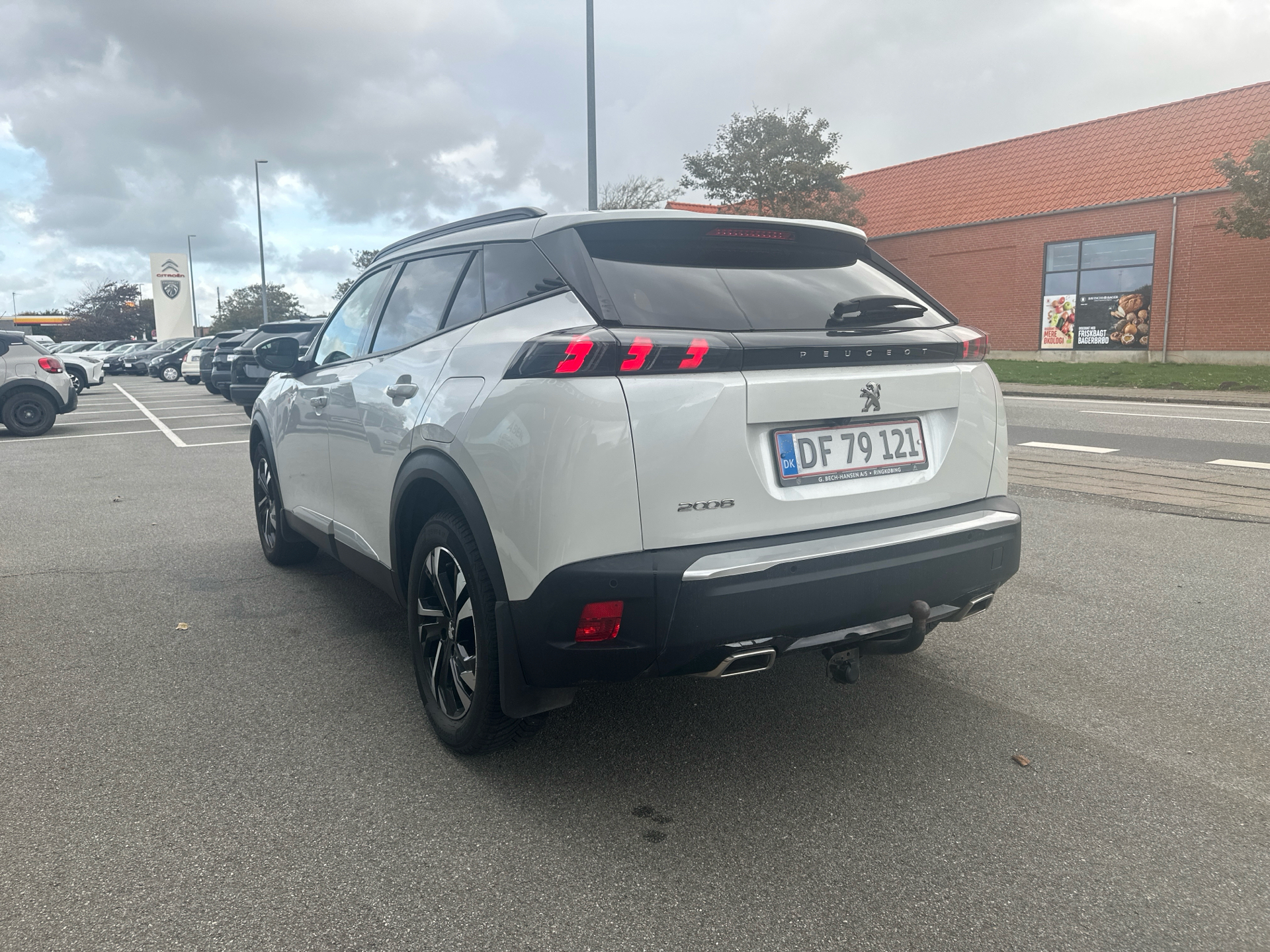 Billede af Peugeot 2008 1,2 PureTech Platin Sport 130HK 5d