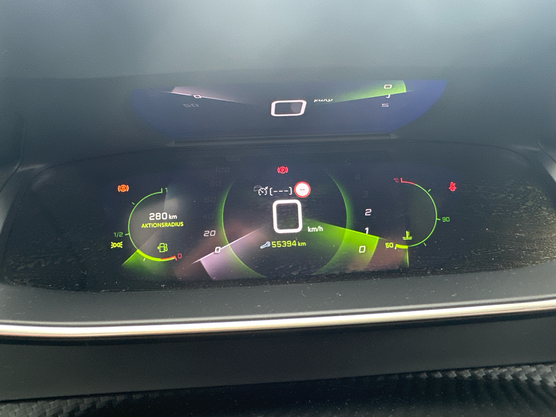 Billede af Peugeot 2008 1,2 PureTech Platin Sport 130HK 5d