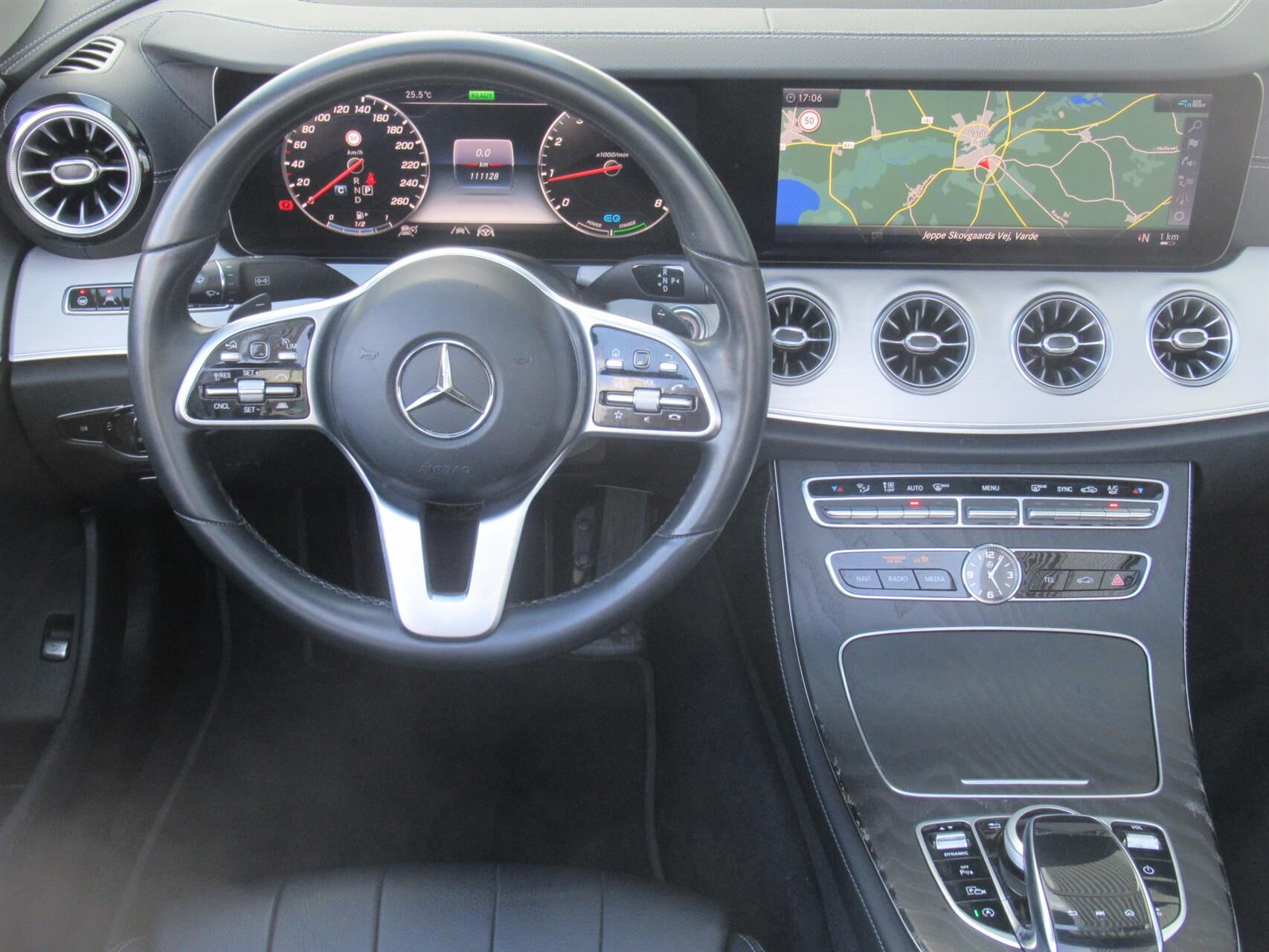 Billede af Mercedes-Benz E200 2,0 Mild hybrid AMG Line 9G-Tronic 211HK Cabr. Aut.