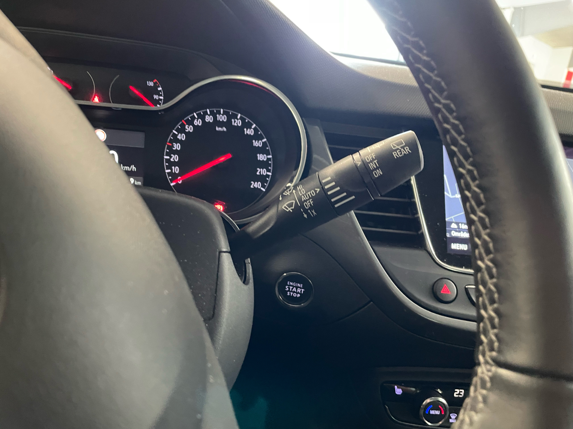 Billede af Opel Crossland 1,2 Sport 83HK 5d