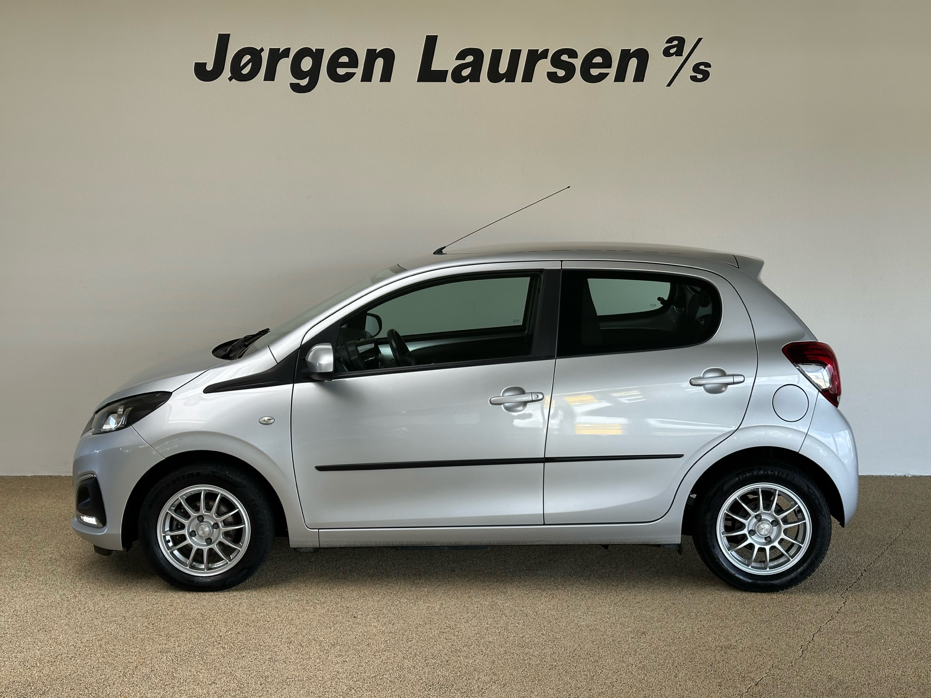 Billede af Peugeot 108 1,0 e-Vti More+ 69HK 5d