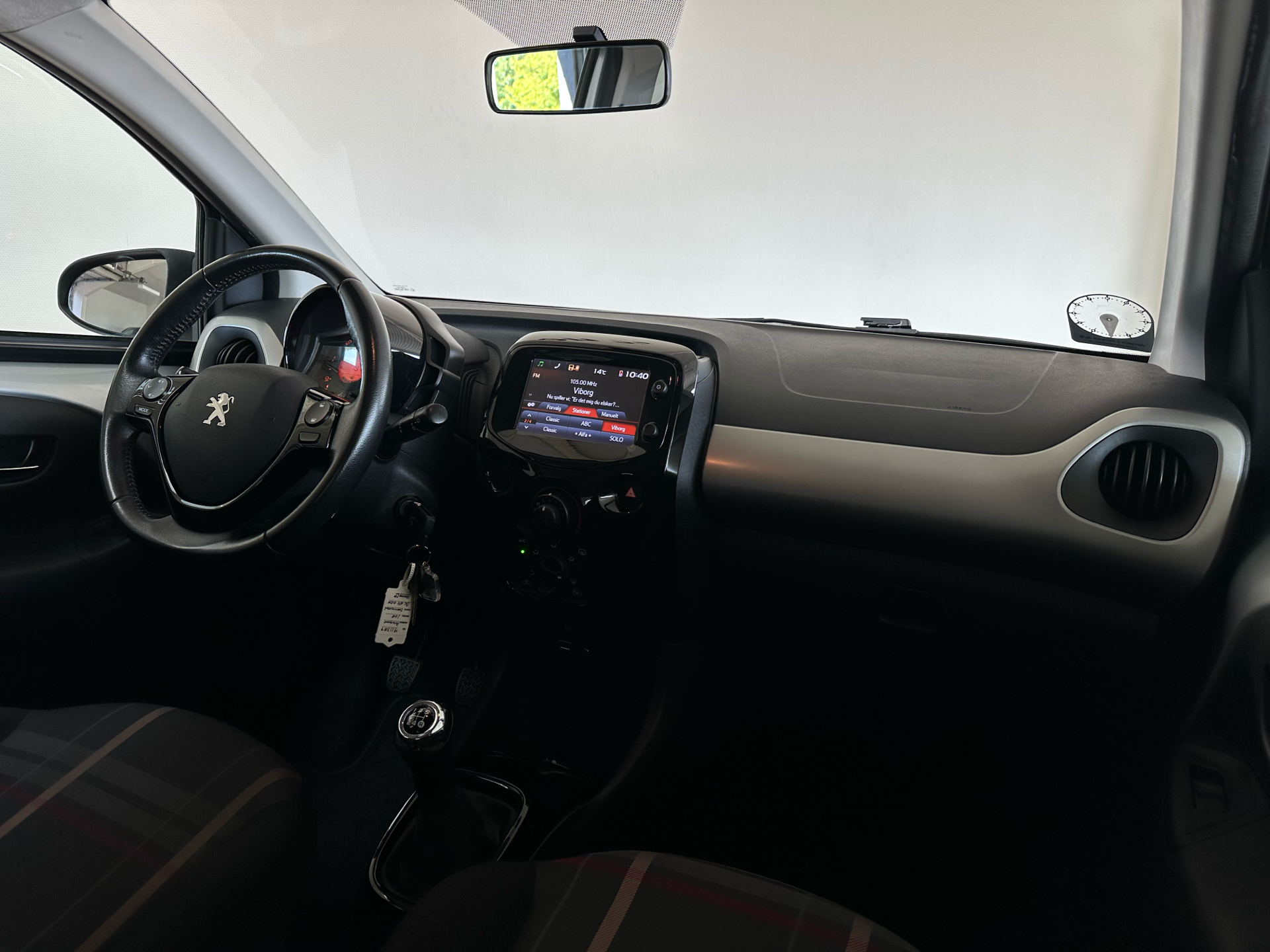 Billede af Peugeot 108 1,0 e-Vti More+ 69HK 5d