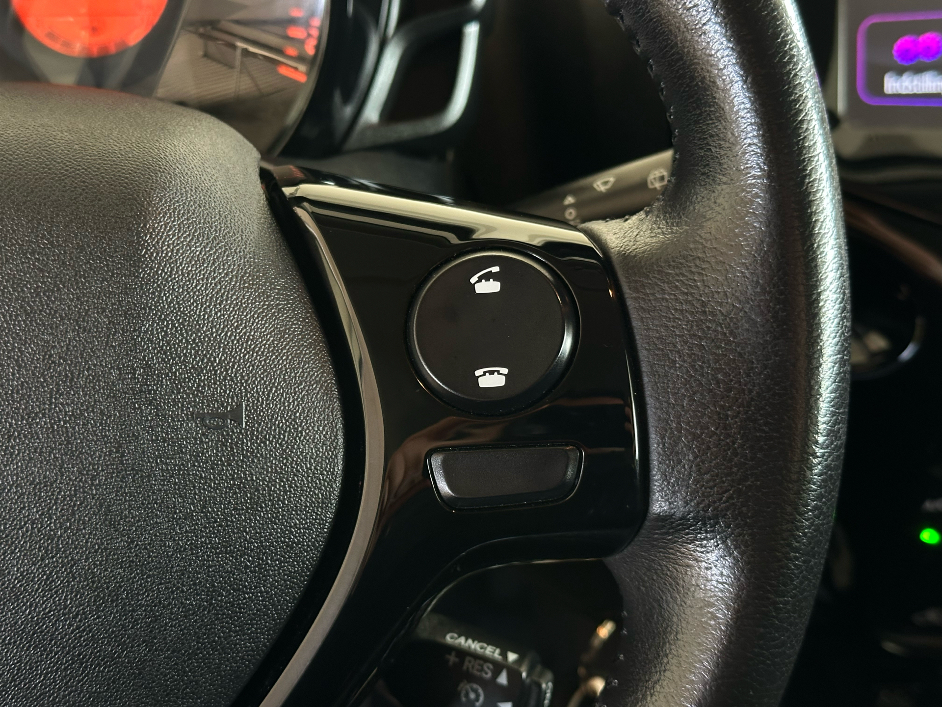 Billede af Peugeot 108 1,0 e-Vti More+ 69HK 5d
