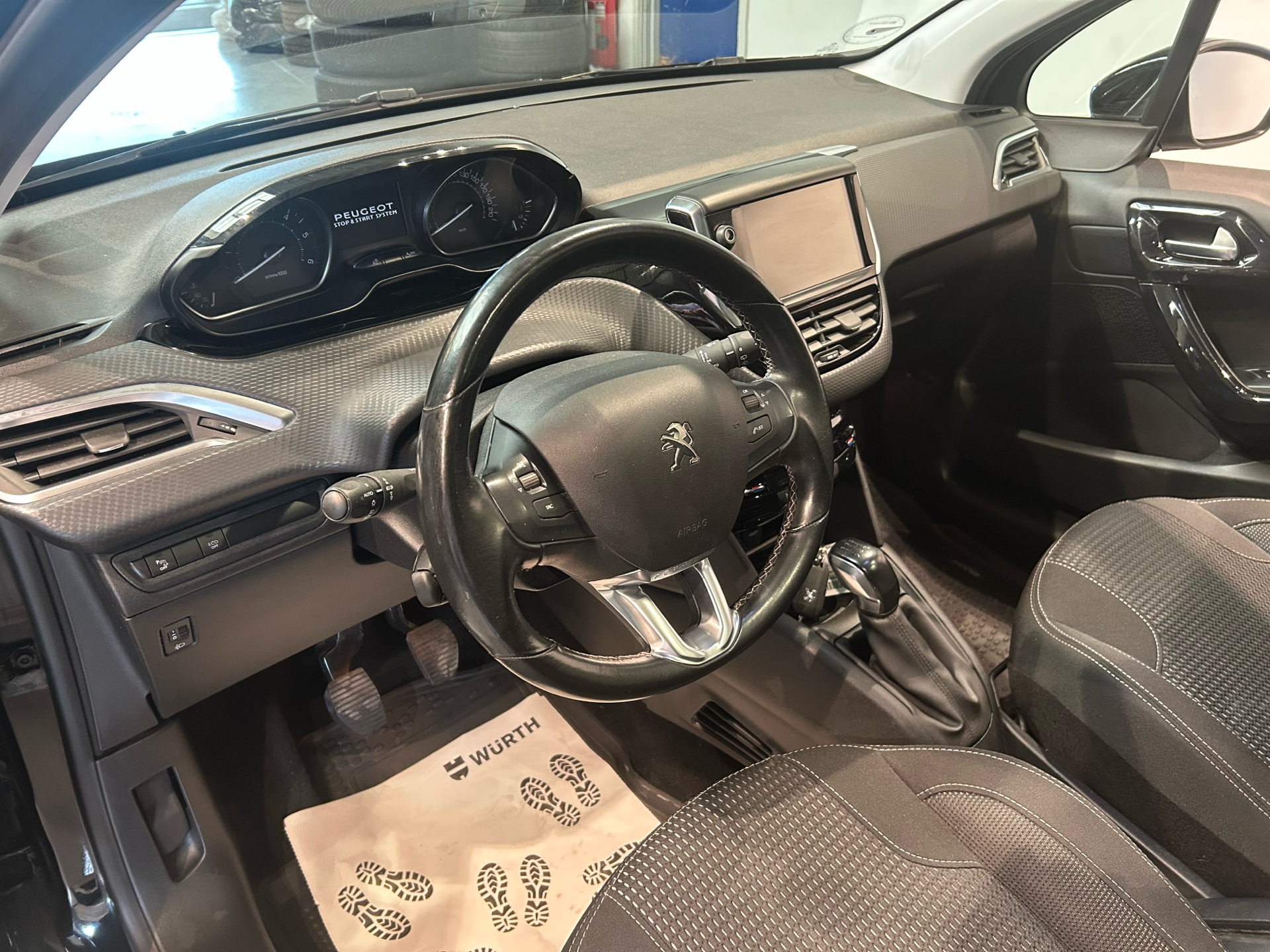 Billede af Peugeot 208 1,5 BlueHDi Prestige 100HK 5d