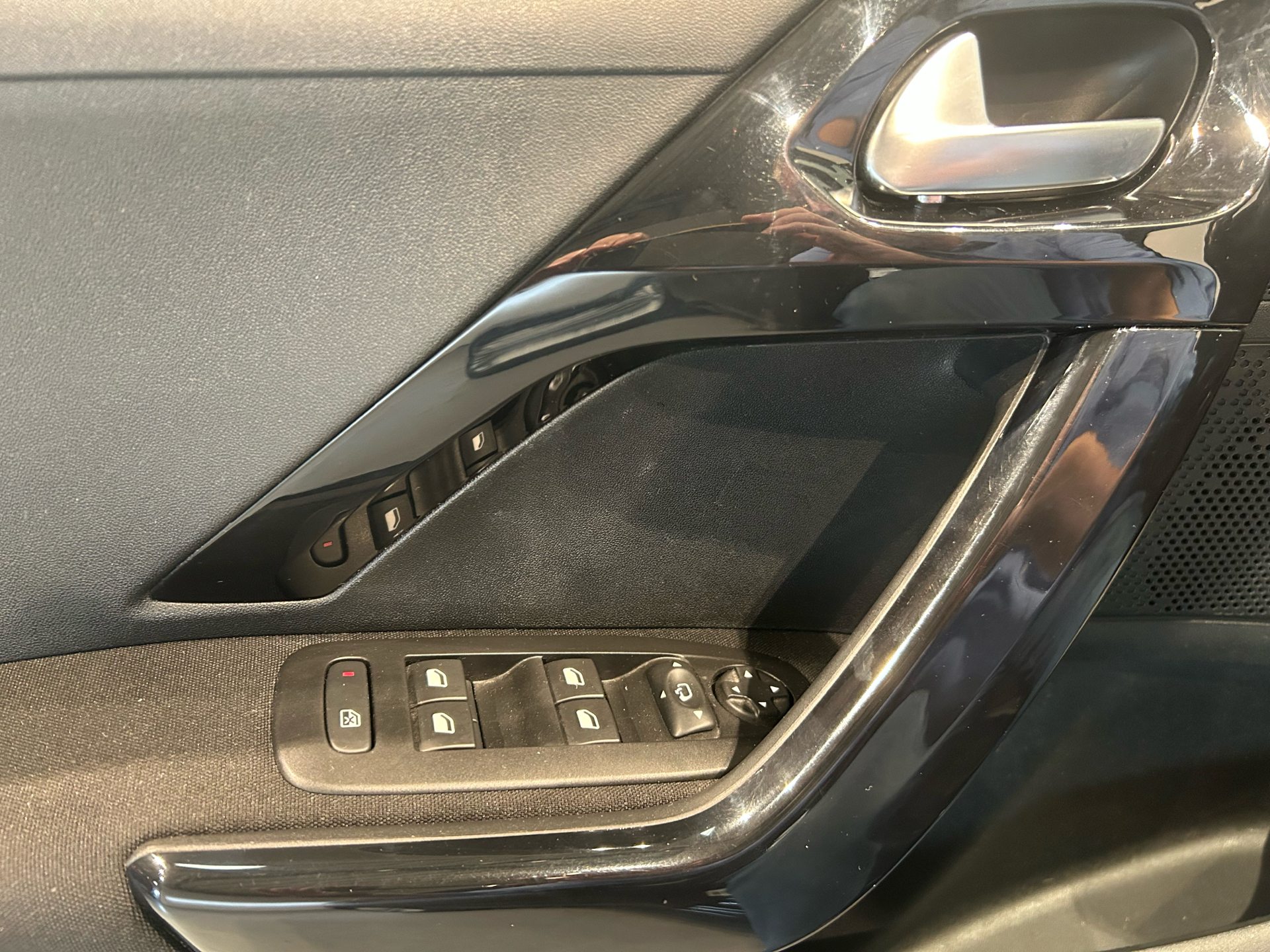 Billede af Peugeot 208 1,5 BlueHDi Prestige 100HK 5d