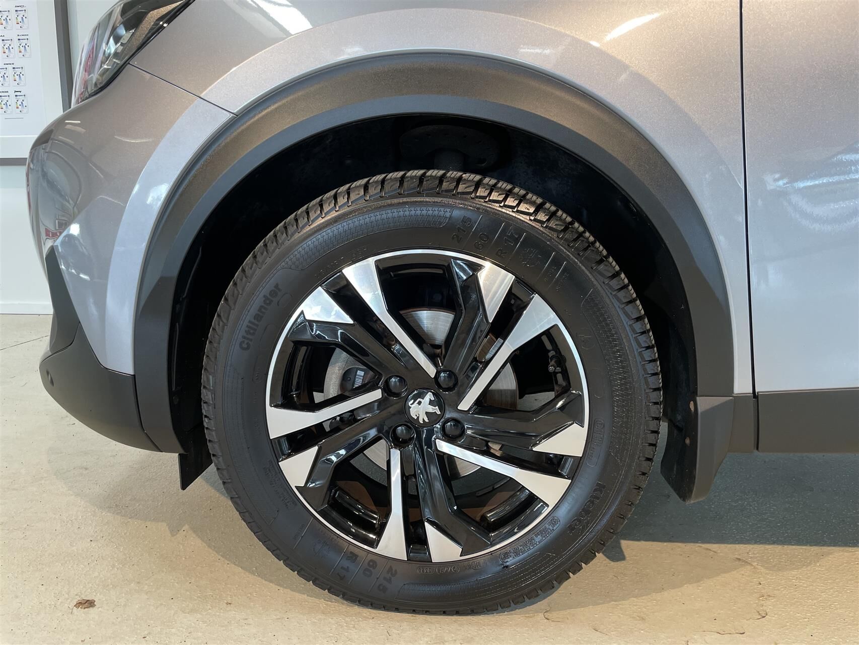 Billede af Peugeot 2008 1,2 PureTech Allure Pack EAT8 130HK 5d 8g Aut.
