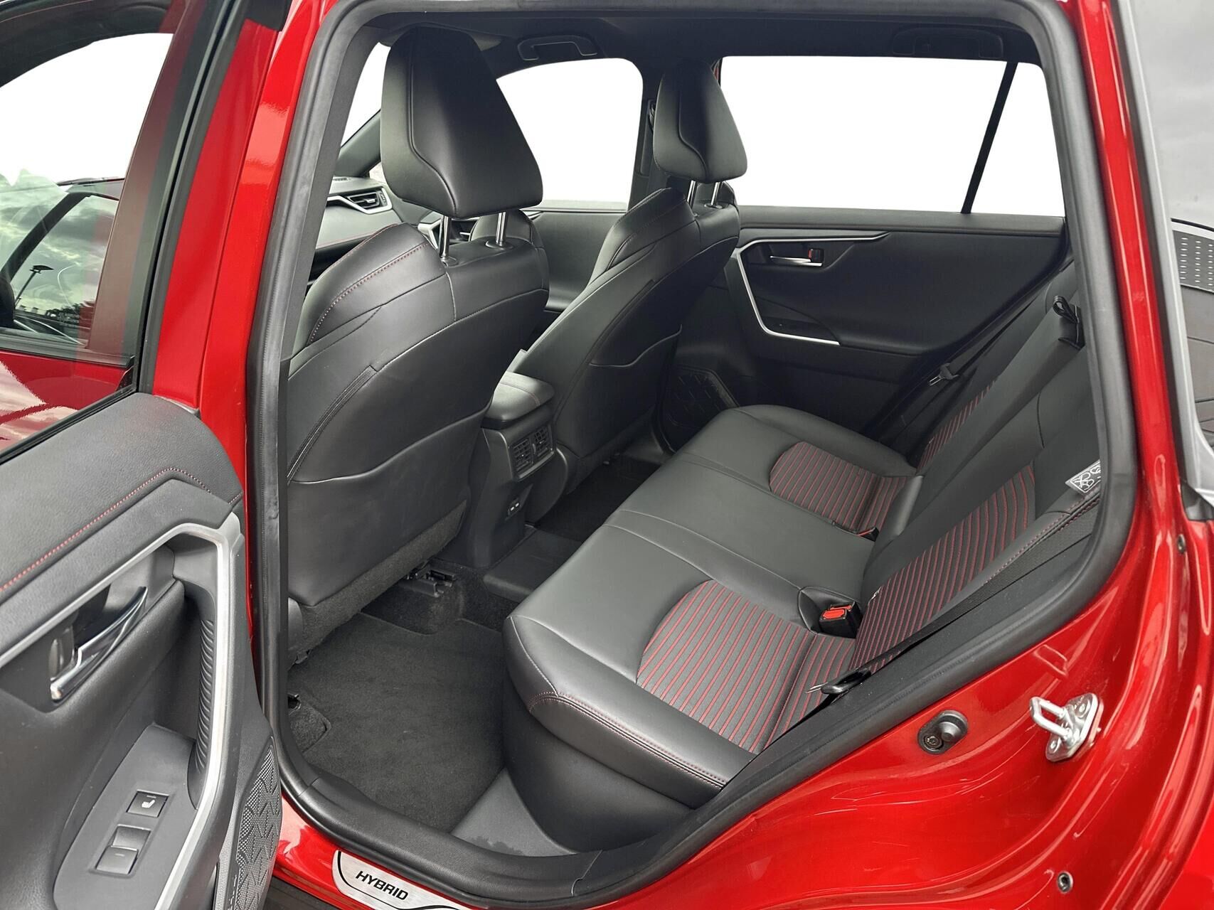 Billede af Toyota RAV4 Plug-in 2,5 Plugin-hybrid Active Comfort AWD 306HK 5d 6g Aut.