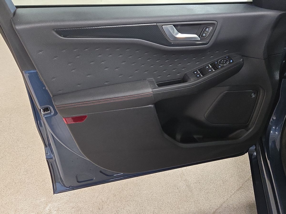 Billede af Ford Kuga 2,5 Plugin-hybrid ST-Line X CVT 225HK 5d Trinl. Gear