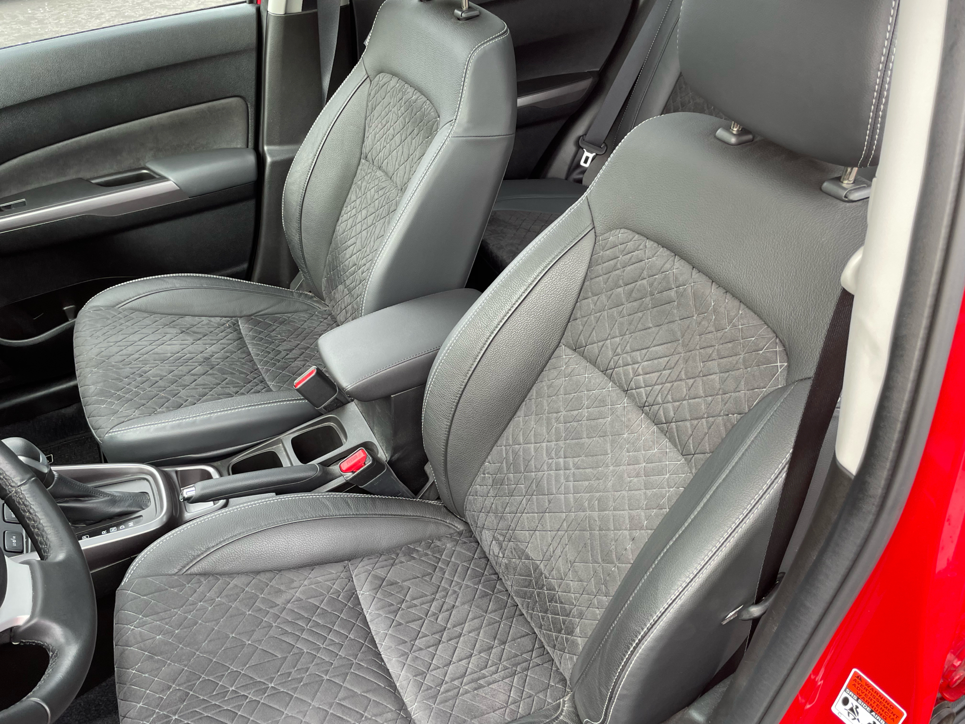 Billede af Suzuki Vitara 1,5 Hybrid Adventure AGS 102HK 5d 6g Aut.