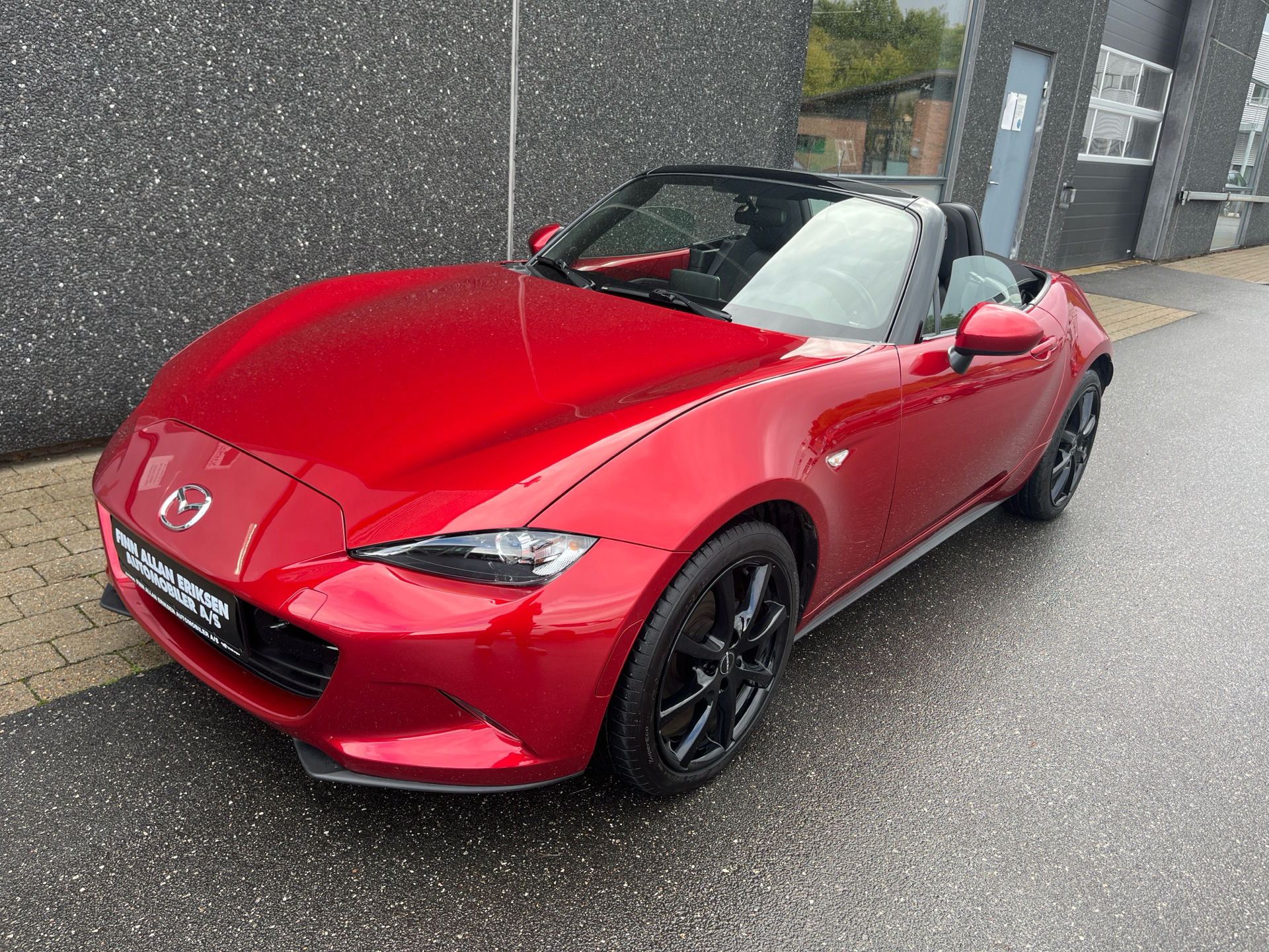 Billede af Mazda MX-5 Roadster 1,5 Skyactiv-G 131HK Cabr. 6g