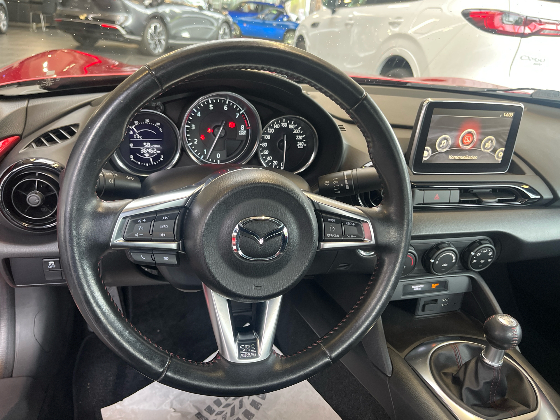 Billede af Mazda MX-5 Roadster 1,5 Skyactiv-G 131HK Cabr. 6g