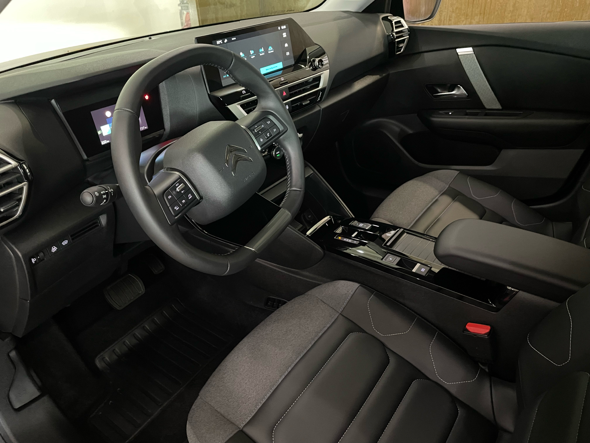 Billede af Citroën e-C4 EL Plus 136HK 5d Aut.