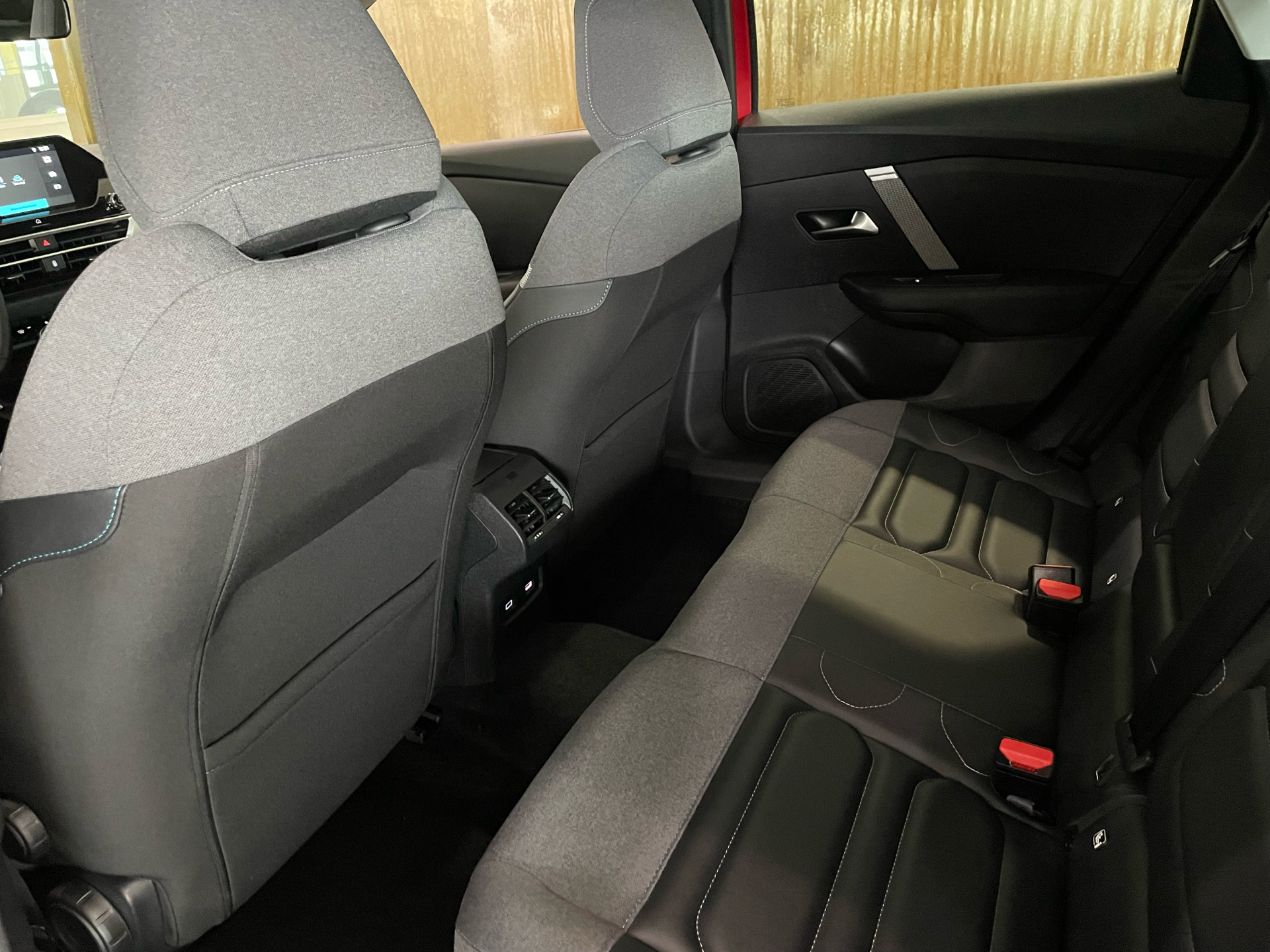 Billede af Citroën e-C4 EL Plus 136HK 5d Aut.