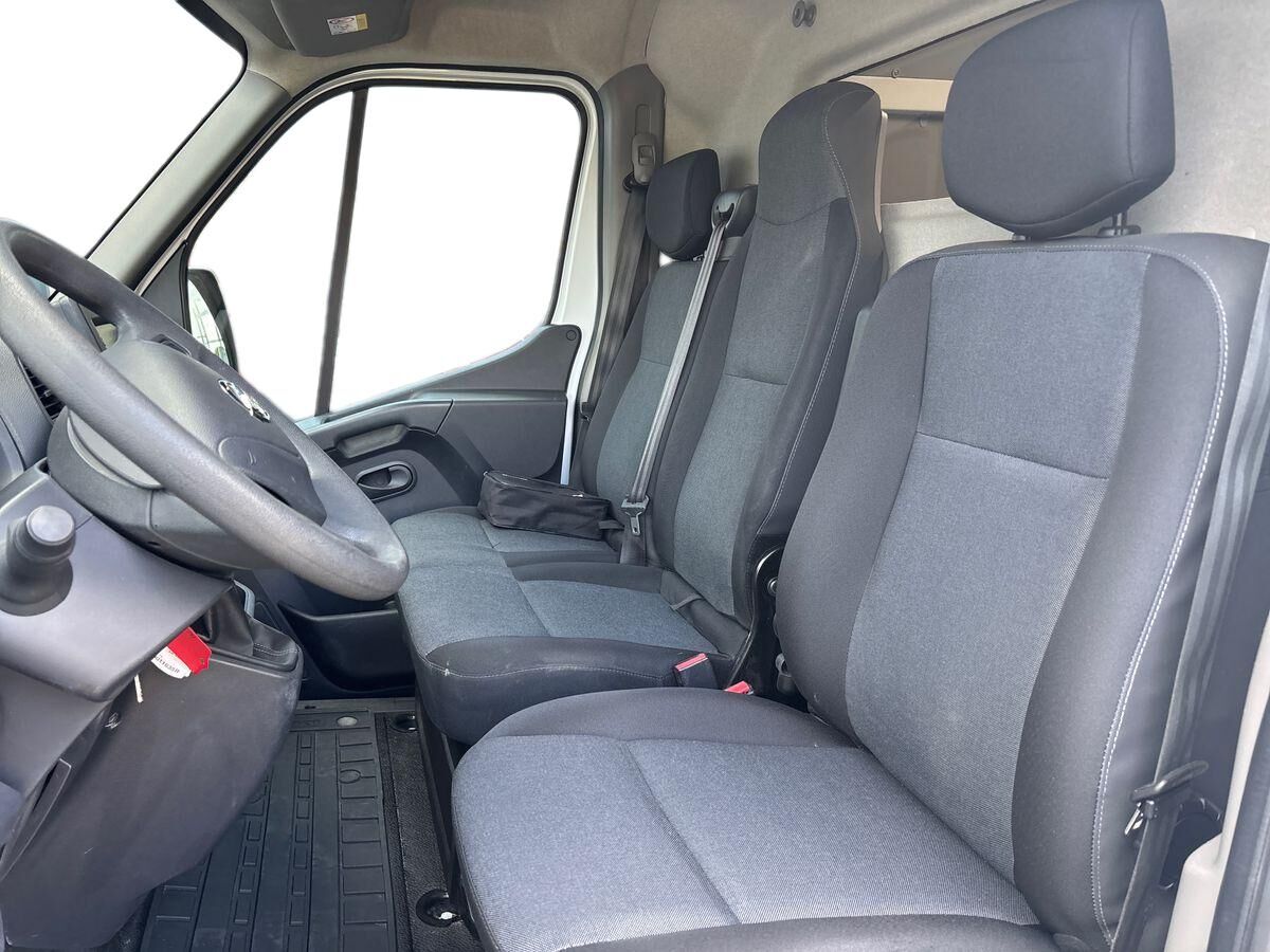 Billede af Nissan Interstar L2H2 2,3 DCi N-Connecta 150HK Van 6g