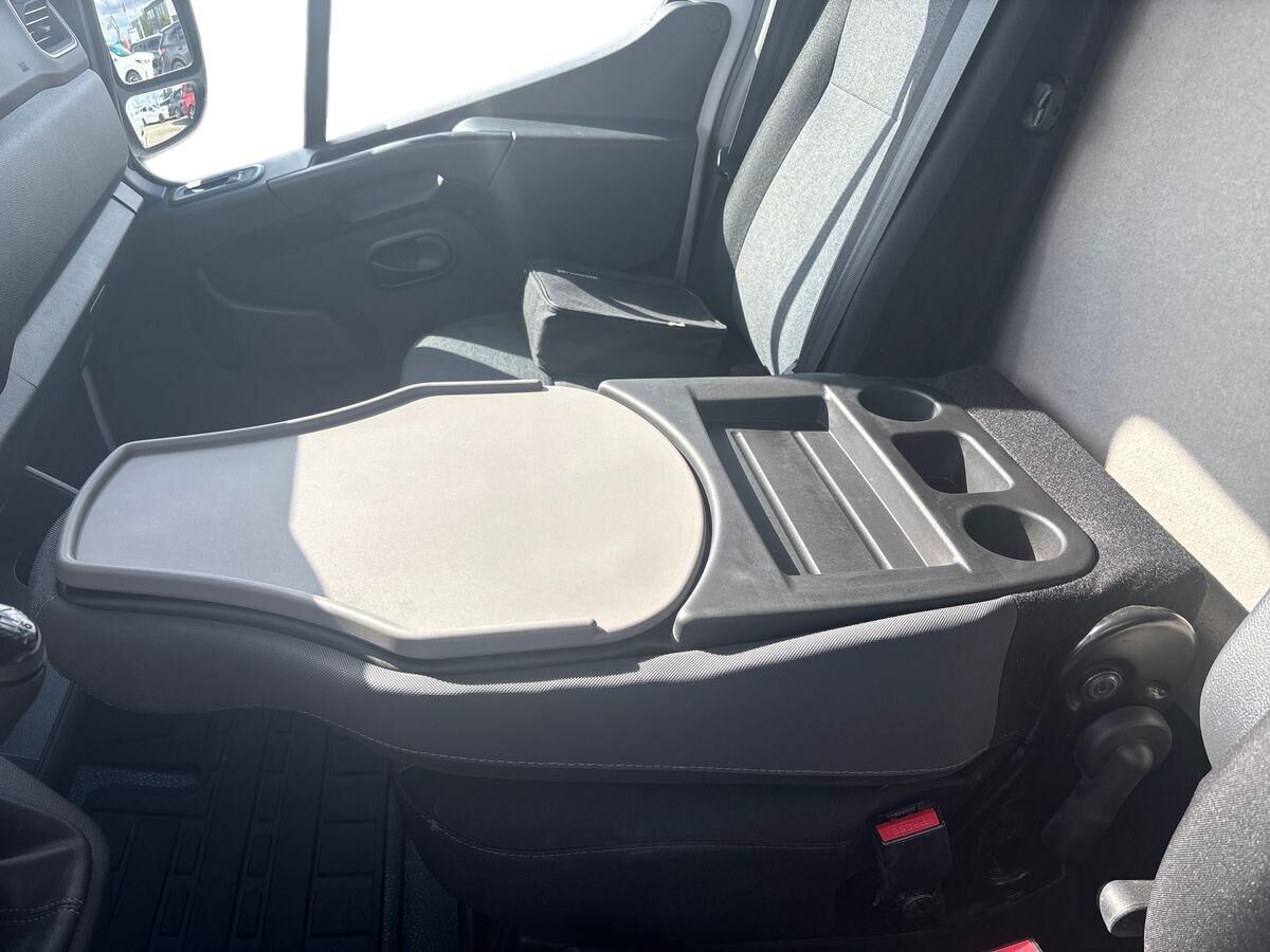 Billede af Nissan Interstar L2H2 2,3 DCi N-Connecta 150HK Van 6g