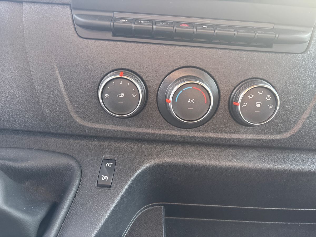 Billede af Nissan Interstar L2H2 2,3 DCi N-Connecta 150HK Van 6g