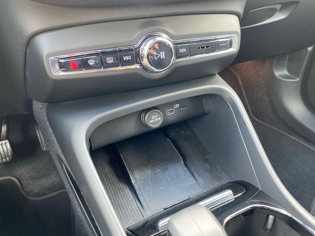 Billede af Volvo XC40 P8 Recharge Twin Plus AWD 408HK 5d Aut.