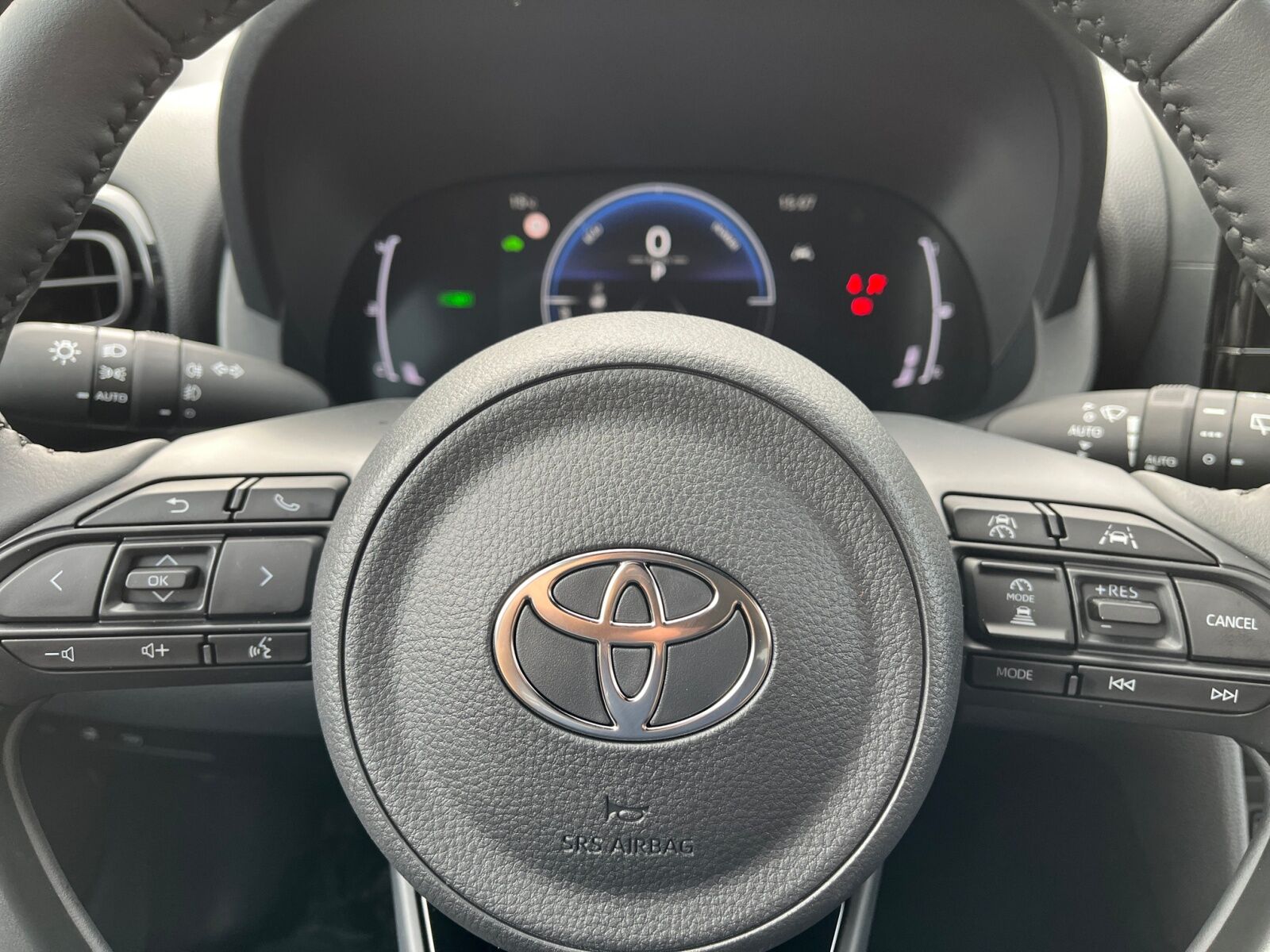 Billede af Toyota Yaris Cross 1,5 Hybrid Style Comfort 116HK 5d Trinl. Gear