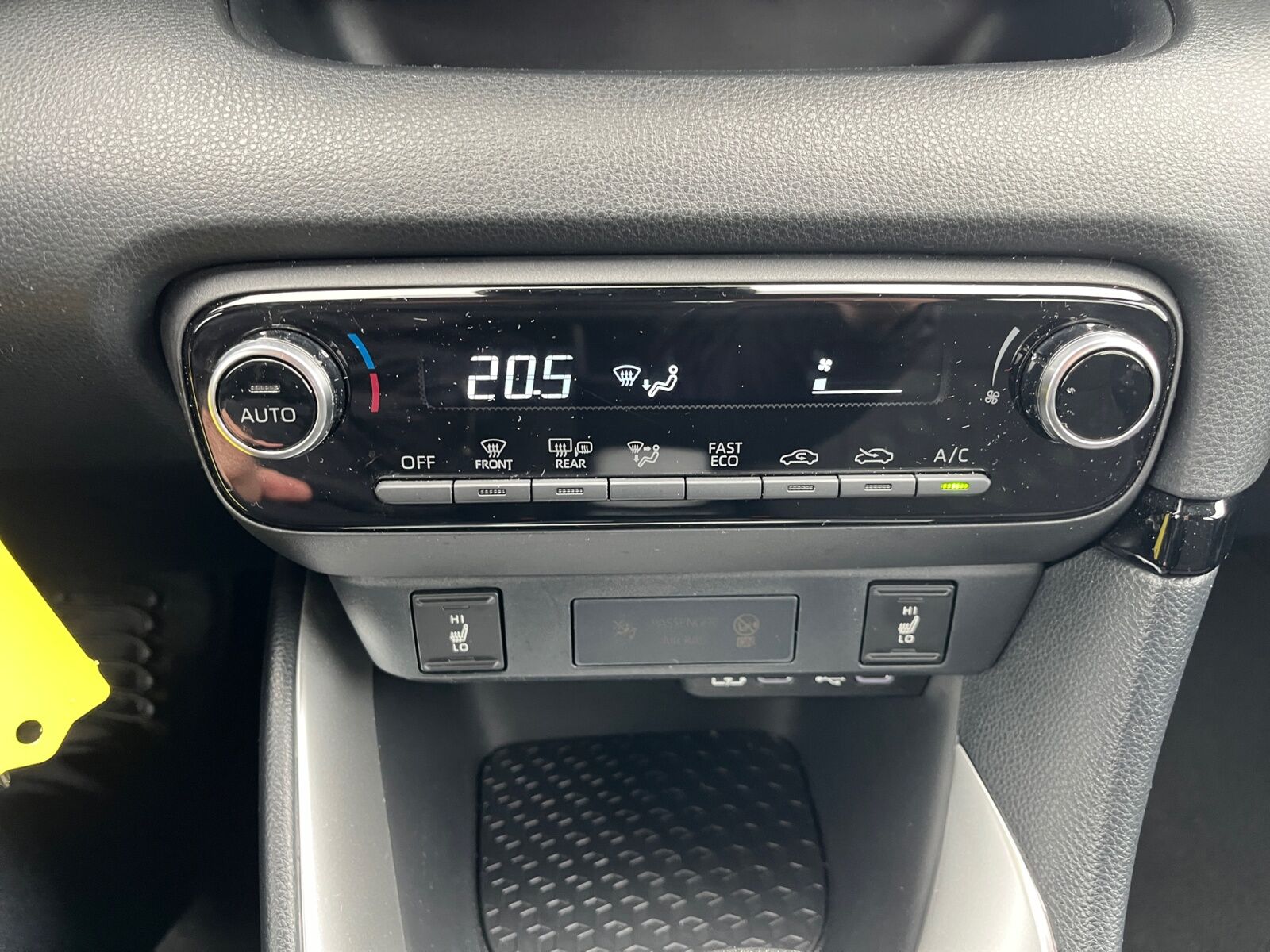 Billede af Toyota Yaris 1,5 Hybrid Essential 116HK 5d Trinl. Gear