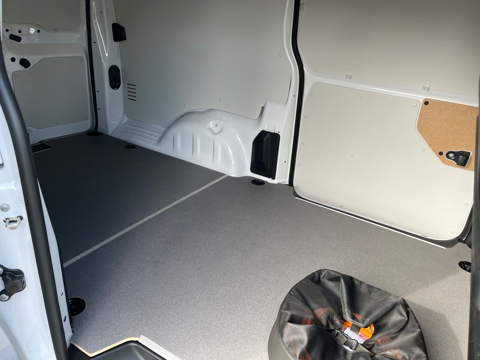 Billede af Toyota Proace Electric Long EL Comfort Master+ m/ 2 Skydedøre 136HK Van Aut.