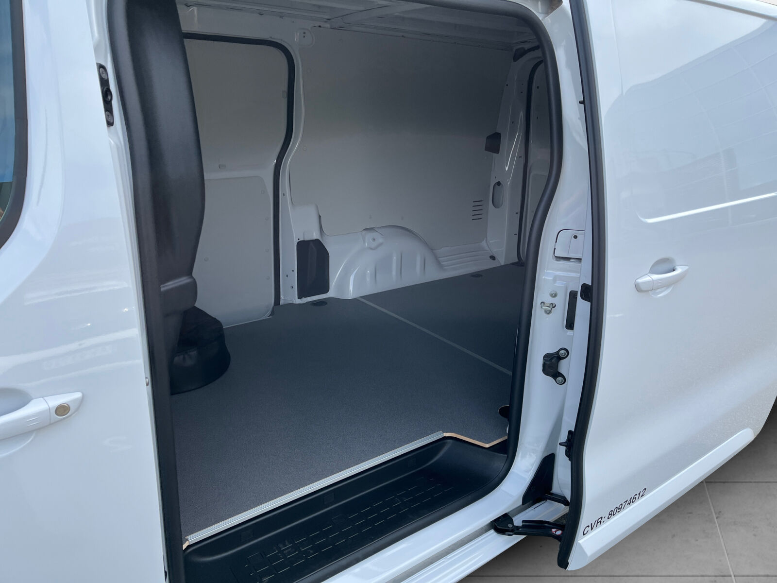 Billede af Toyota Proace Electric Long EL Comfort Master+ m/ 2 Skydedøre 136HK Van Aut.
