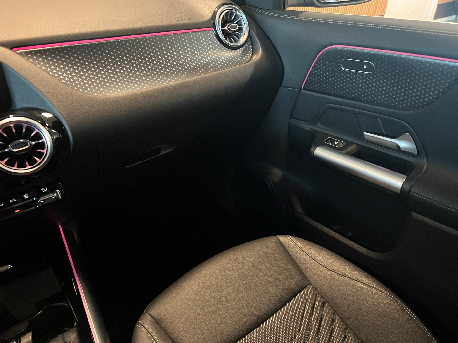 Billede af Mercedes-Benz EQA 250+ EL Progressive 190HK 5d Aut.