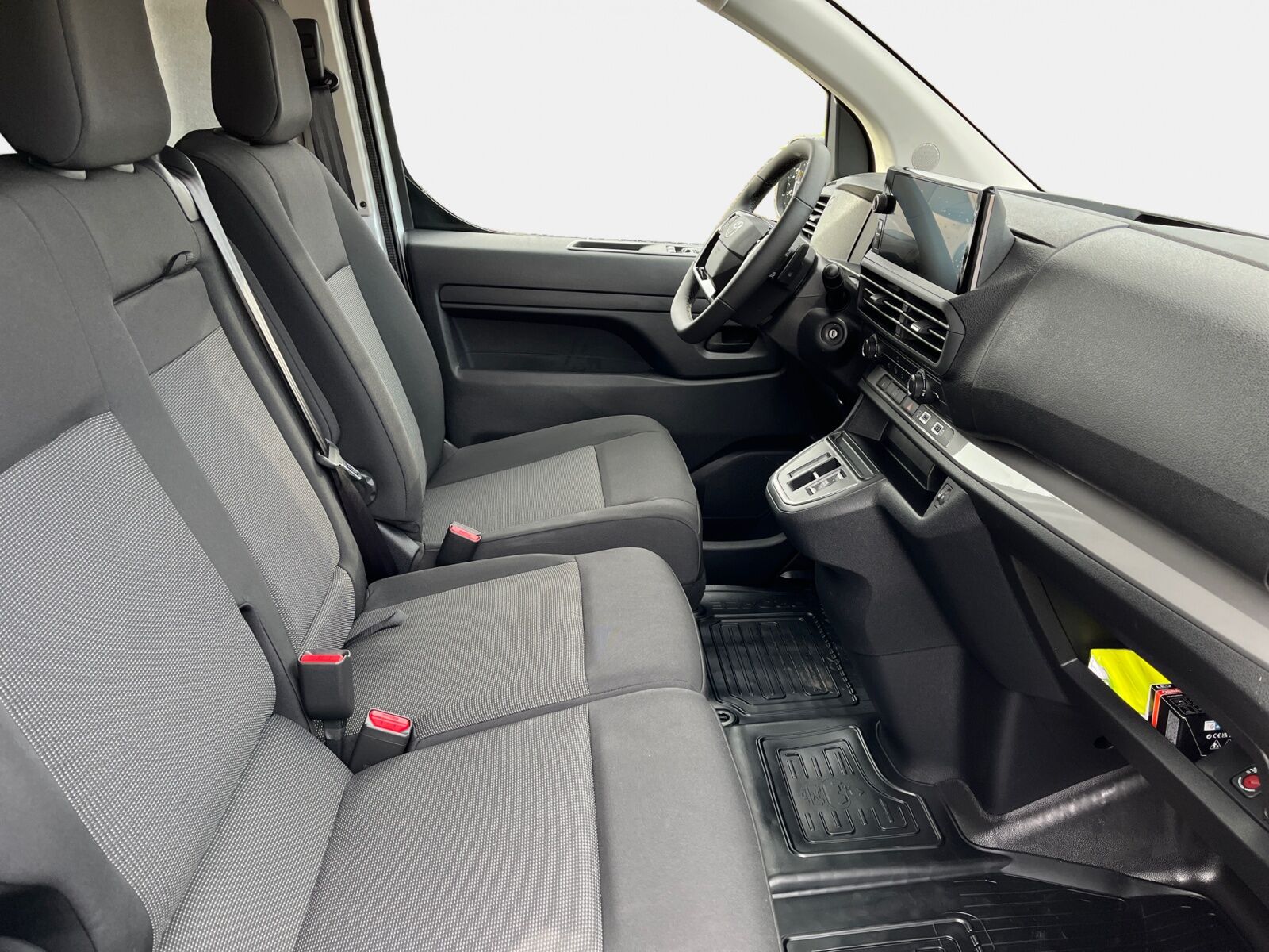 Billede af Toyota Proace Electric Long EL Comfort Master m/ 2 Skydedøre 136HK Van Aut.