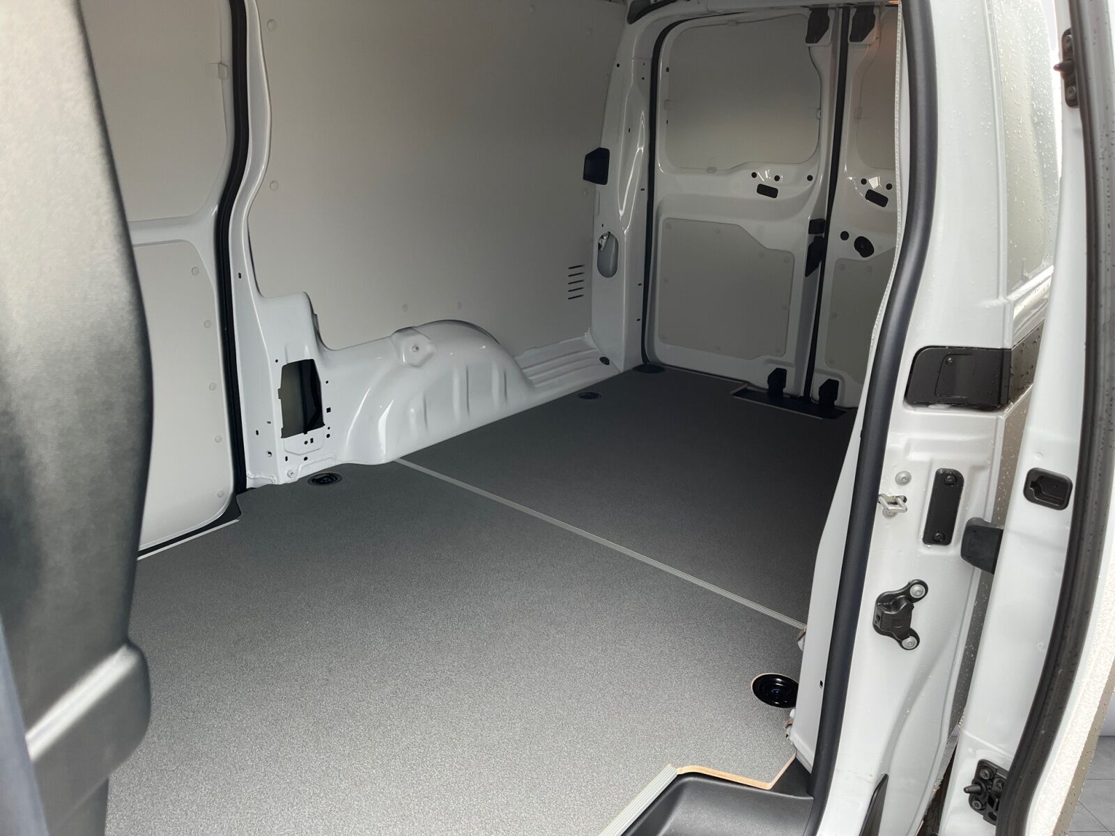Billede af Toyota Proace Electric Long EL Comfort Master m/ 2 Skydedøre 136HK Van Aut.