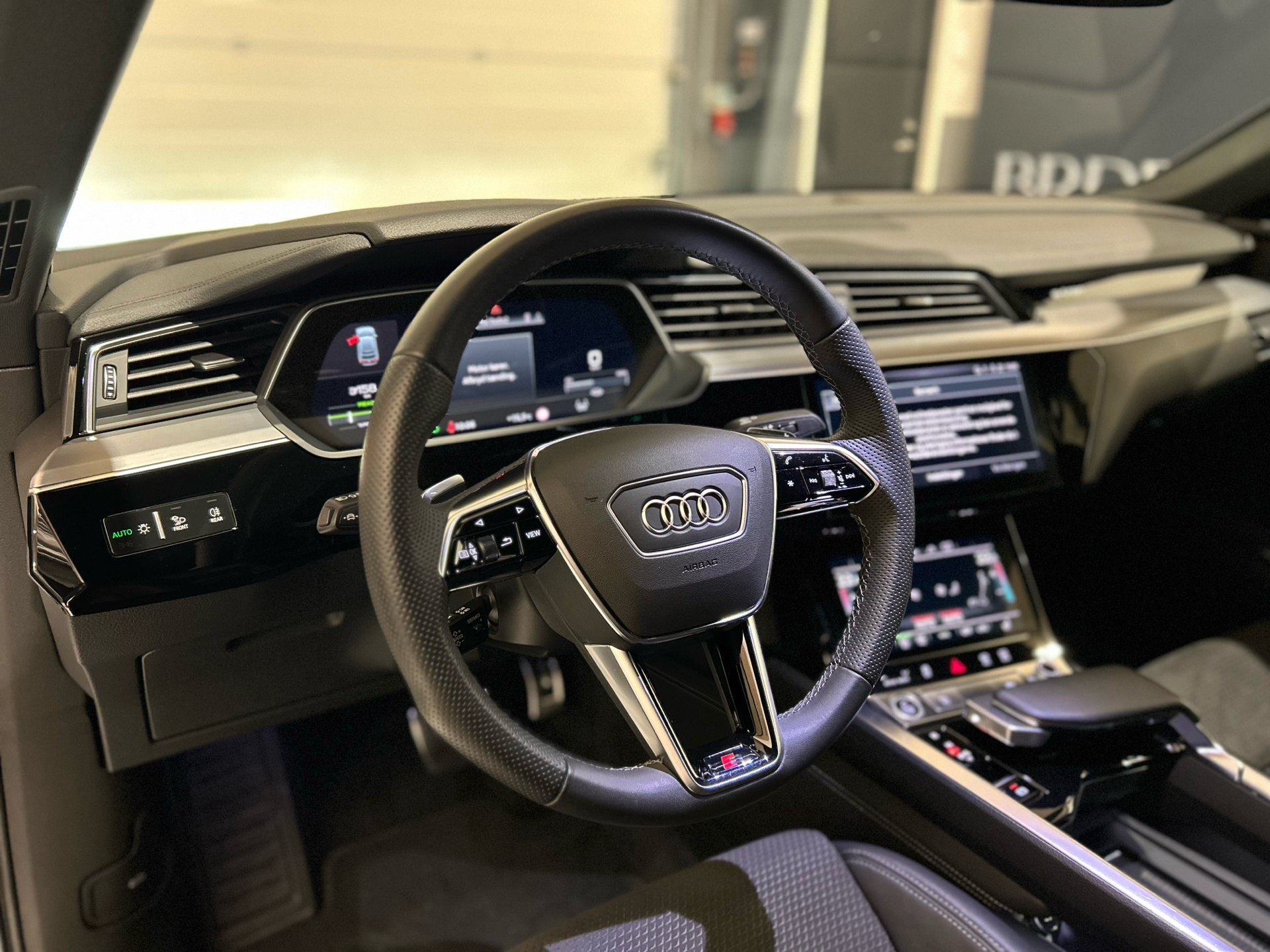 Billede af Audi Q8 Sportback 55 E-tron S Line Quattro 408HK 5d Aut.