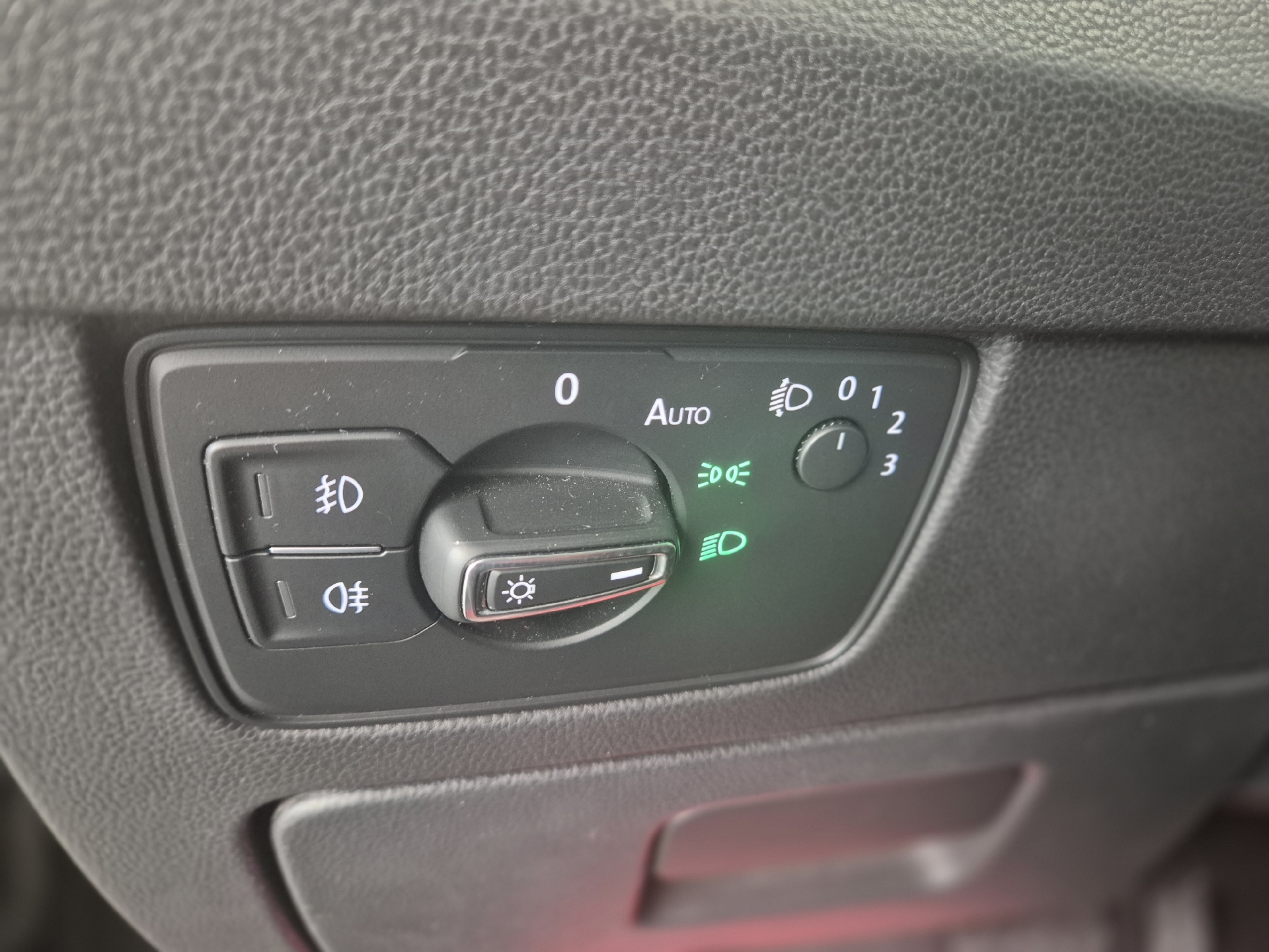 Billede af VW Passat 1,4 TSI BMT ACT Comfortline Plus DSG 150HK 7g Aut.