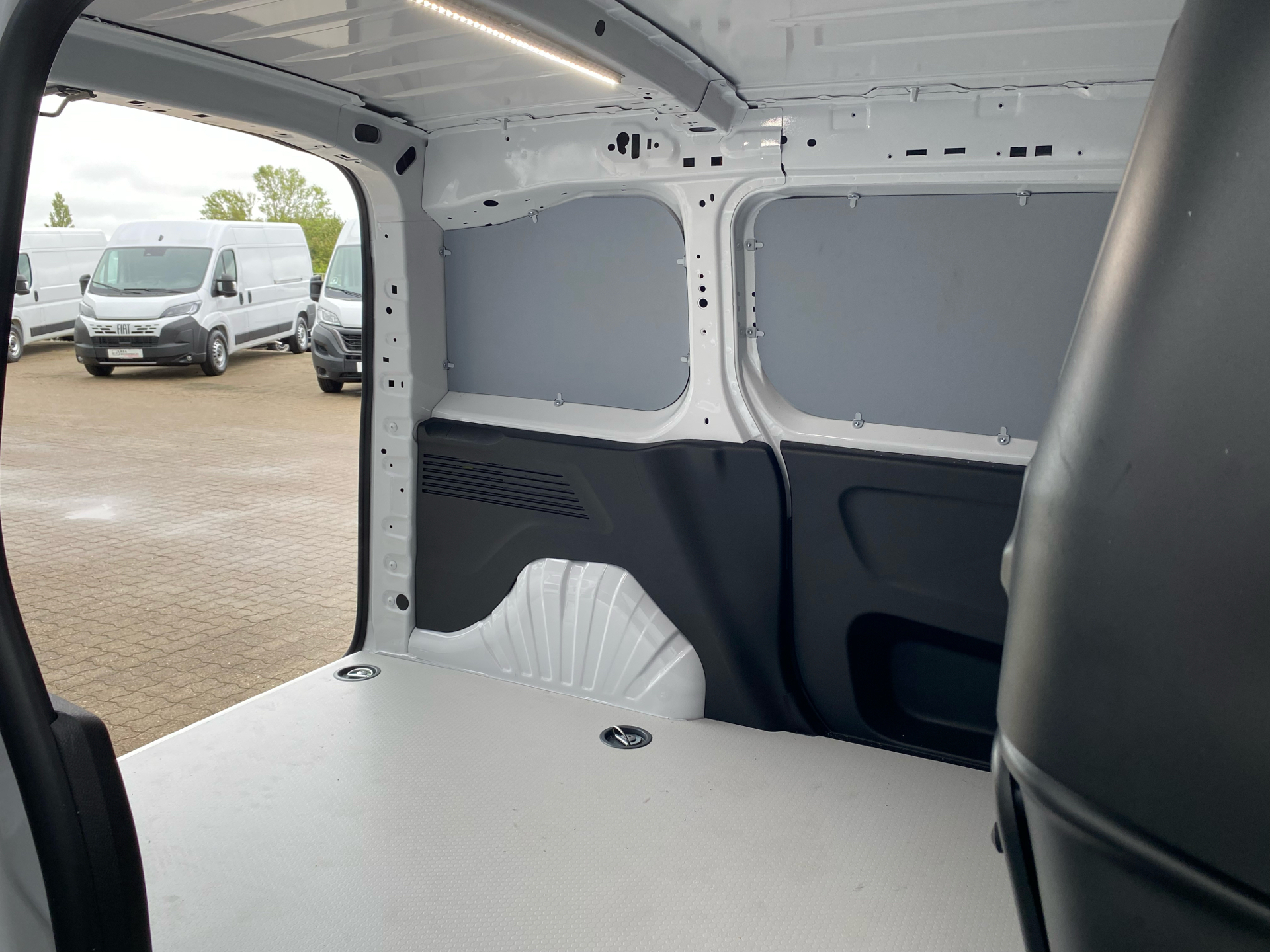 Billede af Fiat Doblò L1H1 1,5 BlueHDI Pro 100HK Van 6g