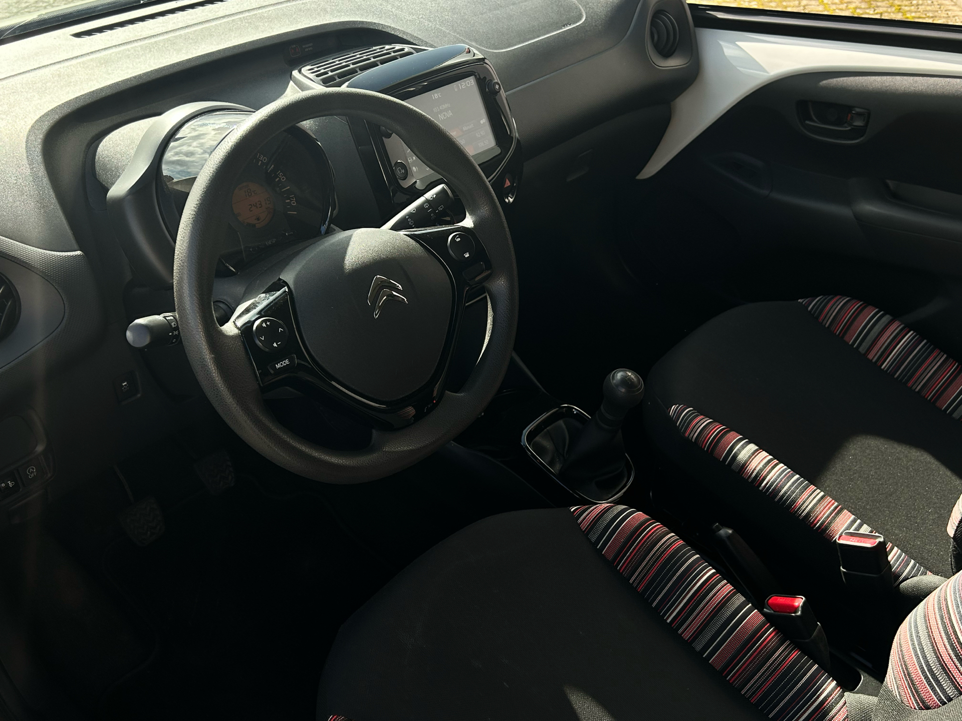 Billede af Citroën C1 1,0 VTi Shine 72HK 5d