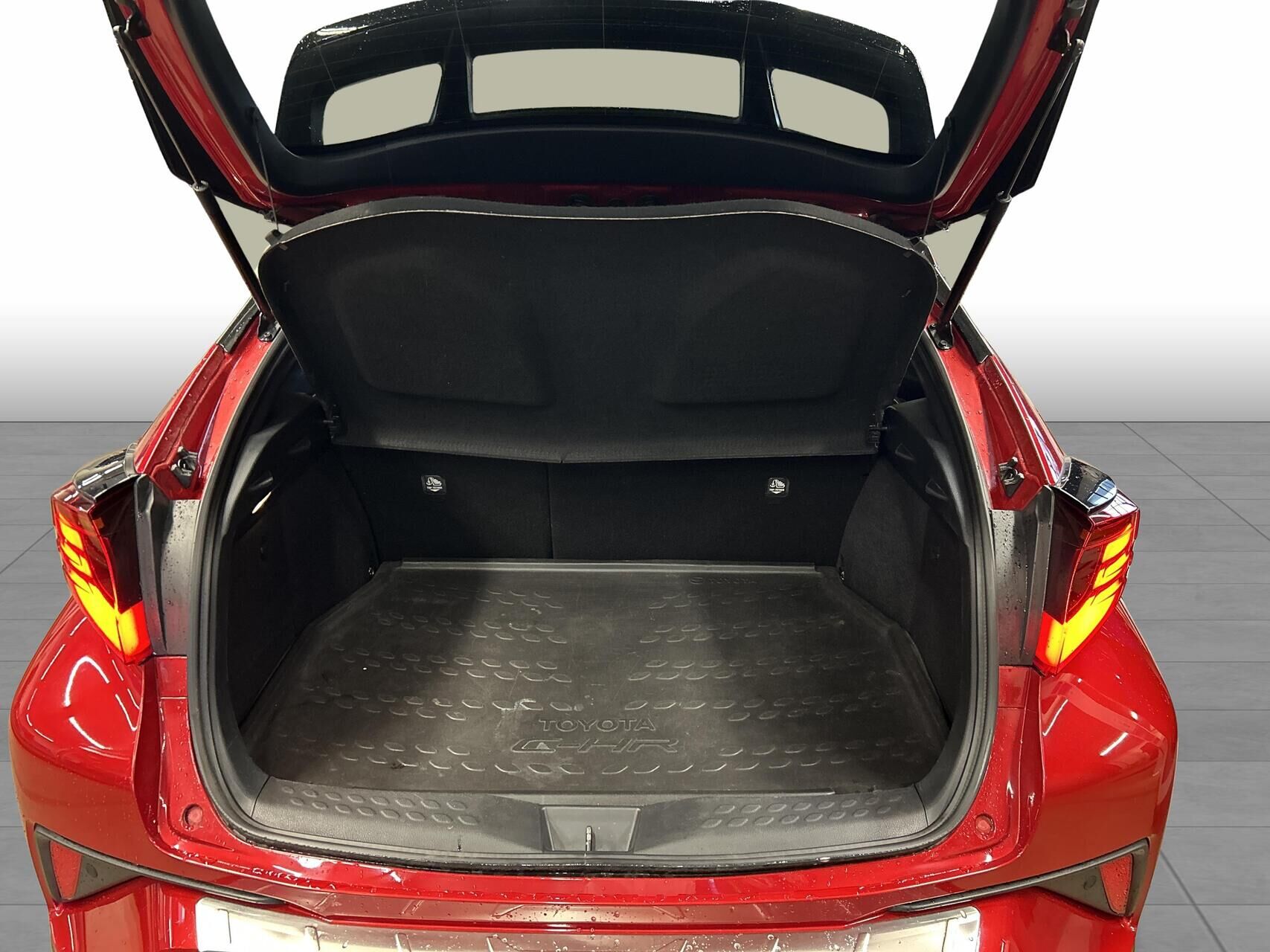 Billede af Toyota C-HR 2,0 Hybrid C-LUB Premium Multidrive S 184HK 5d Aut.