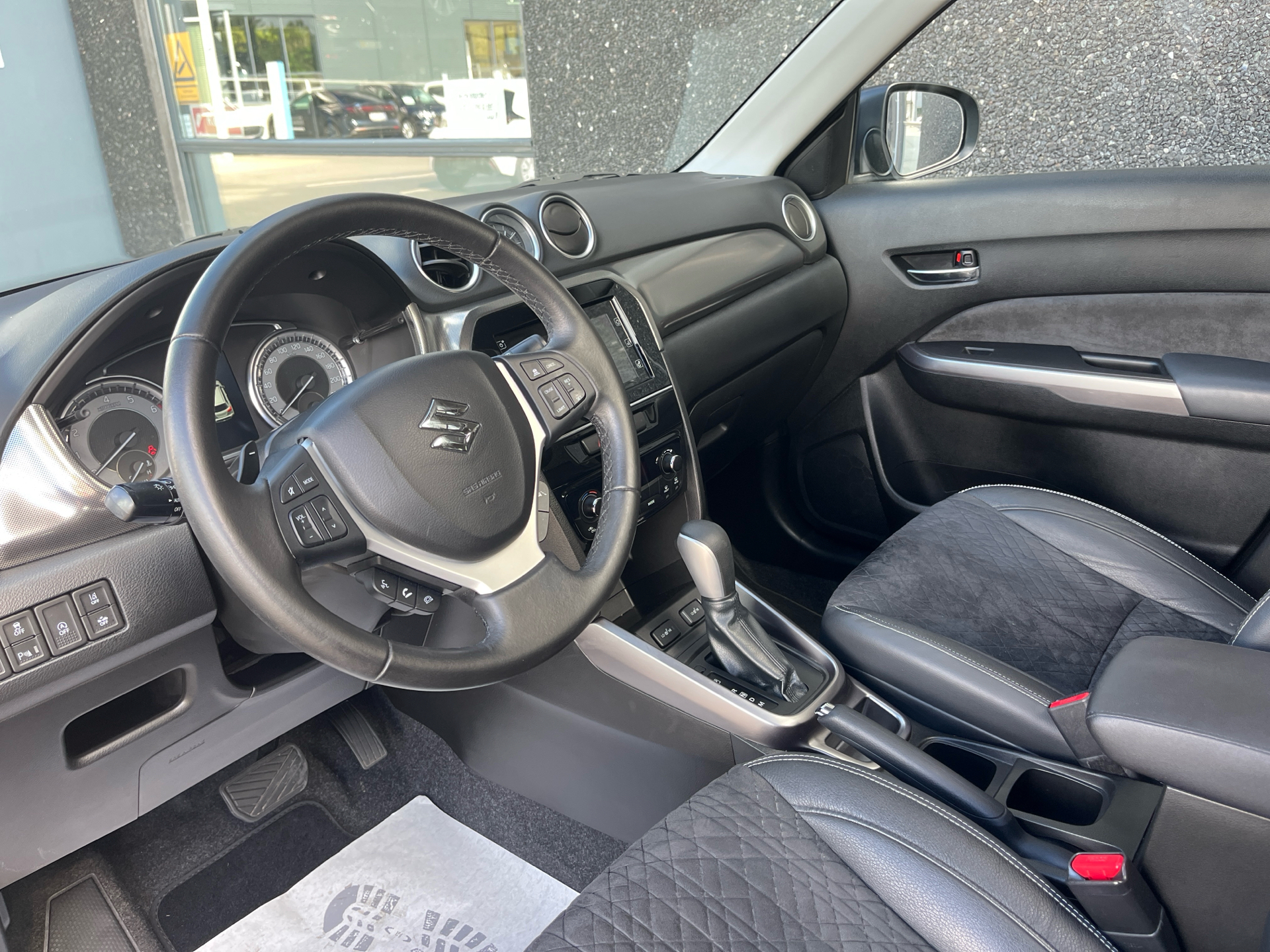 Billede af Suzuki Vitara 1,4 Boosterjet Adventure 140HK 5d 6g Aut.