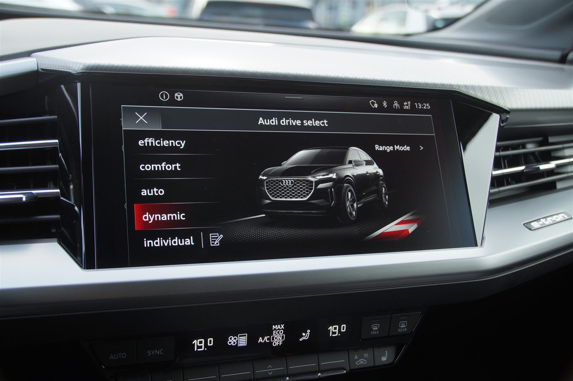 Billede af Audi Q4 Sportback 45 E-tron S-Line 286HK 5d Aut. 