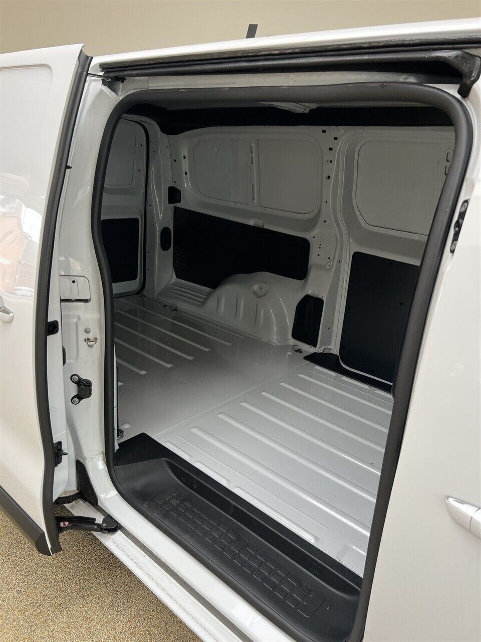 Billede af Opel Vivaro L3V2 2,0 BlueHDi Enjoy+ 145HK Van 6g