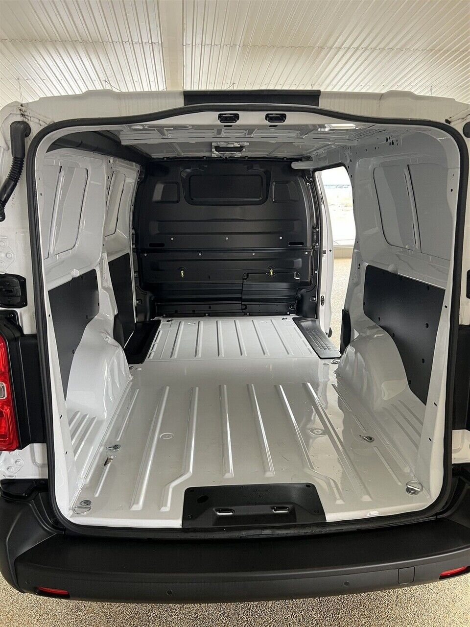 Billede af Opel Vivaro L3V2 2,0 BlueHDi Enjoy+ 145HK Van 6g